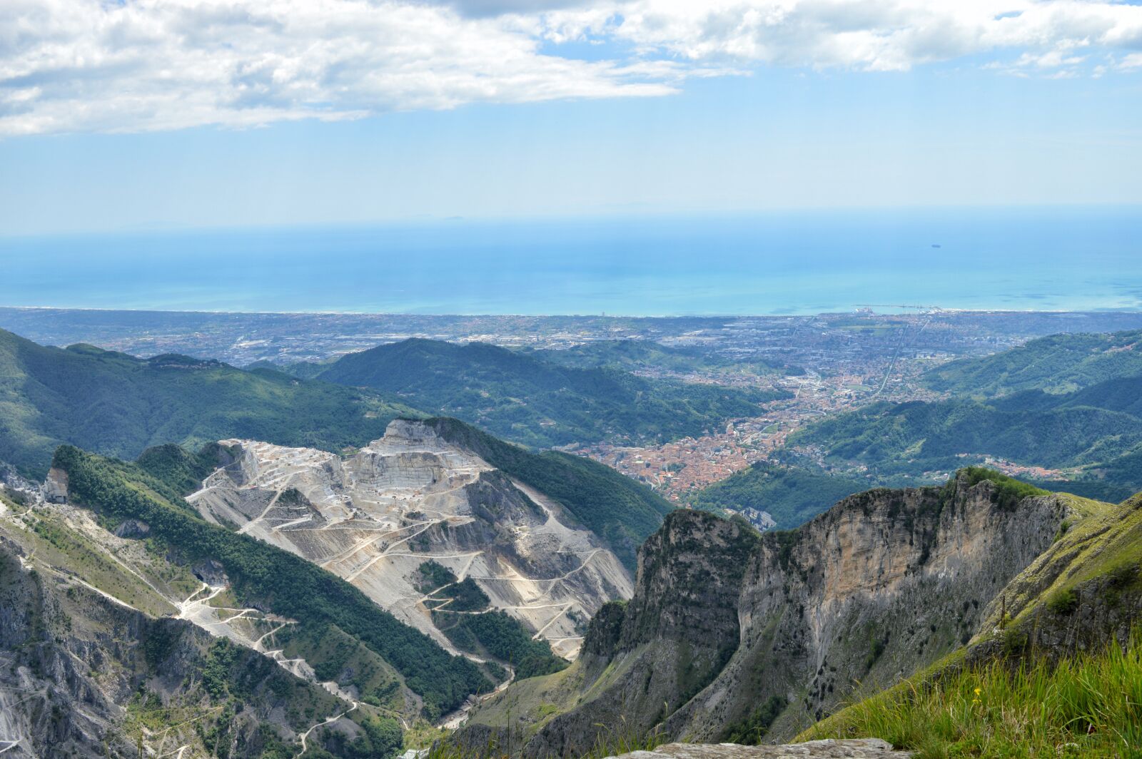Nikon D3200 sample photo. Carrara, cave, marble photography