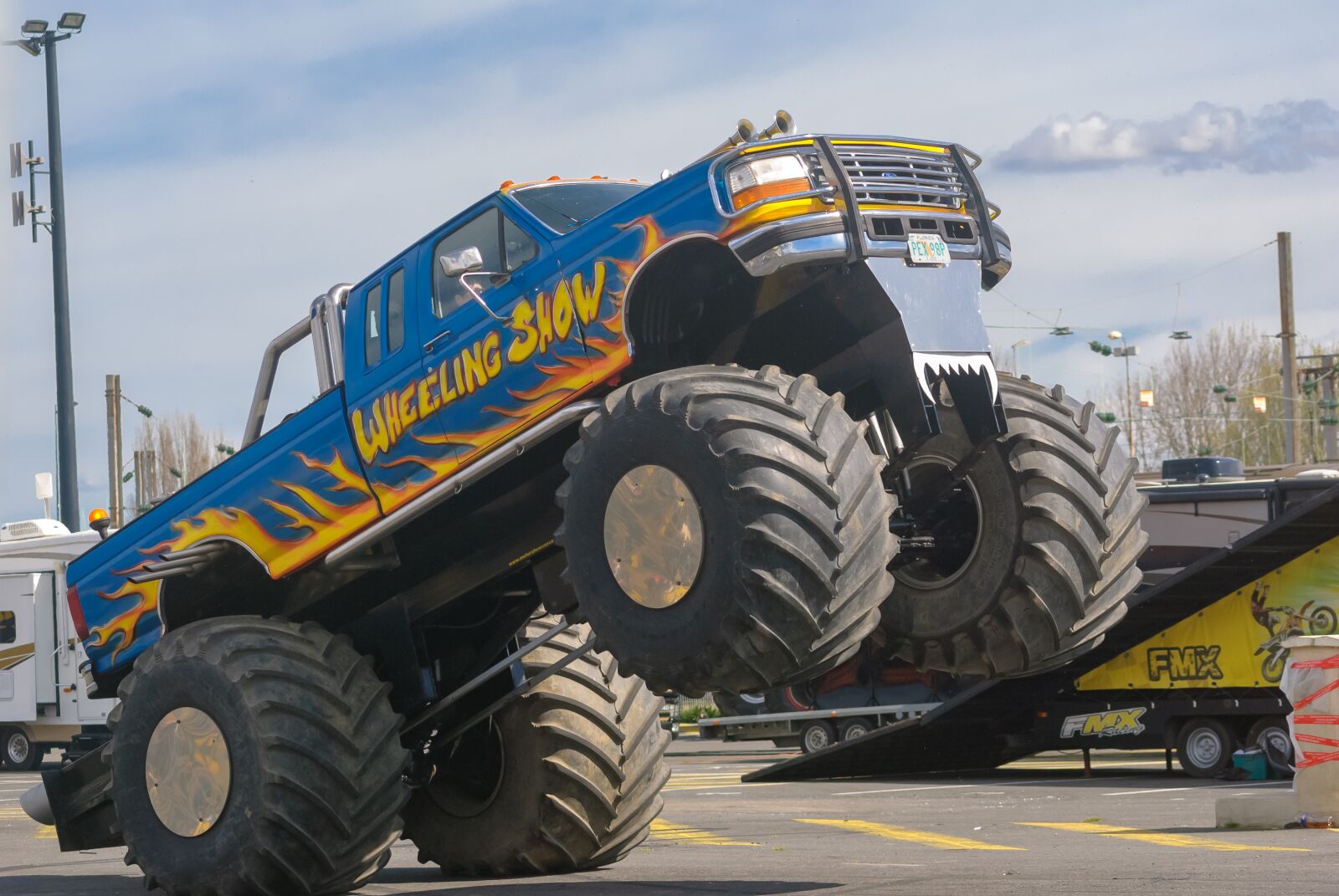 Nikon D80 sample photo. Vehicle, transport, automobile photography