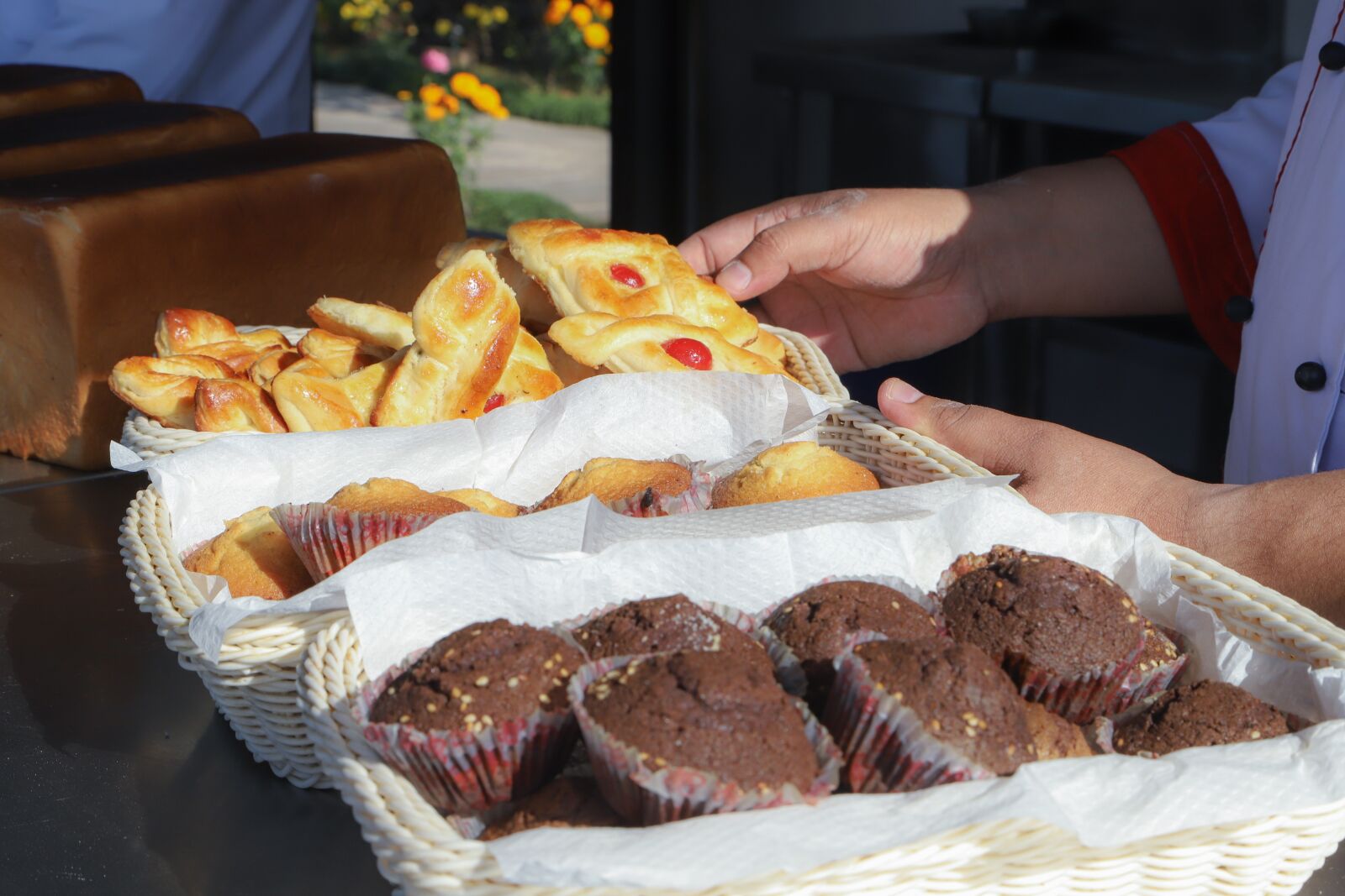 Canon EOS 6D Mark II sample photo. Bakery, donut, food photography