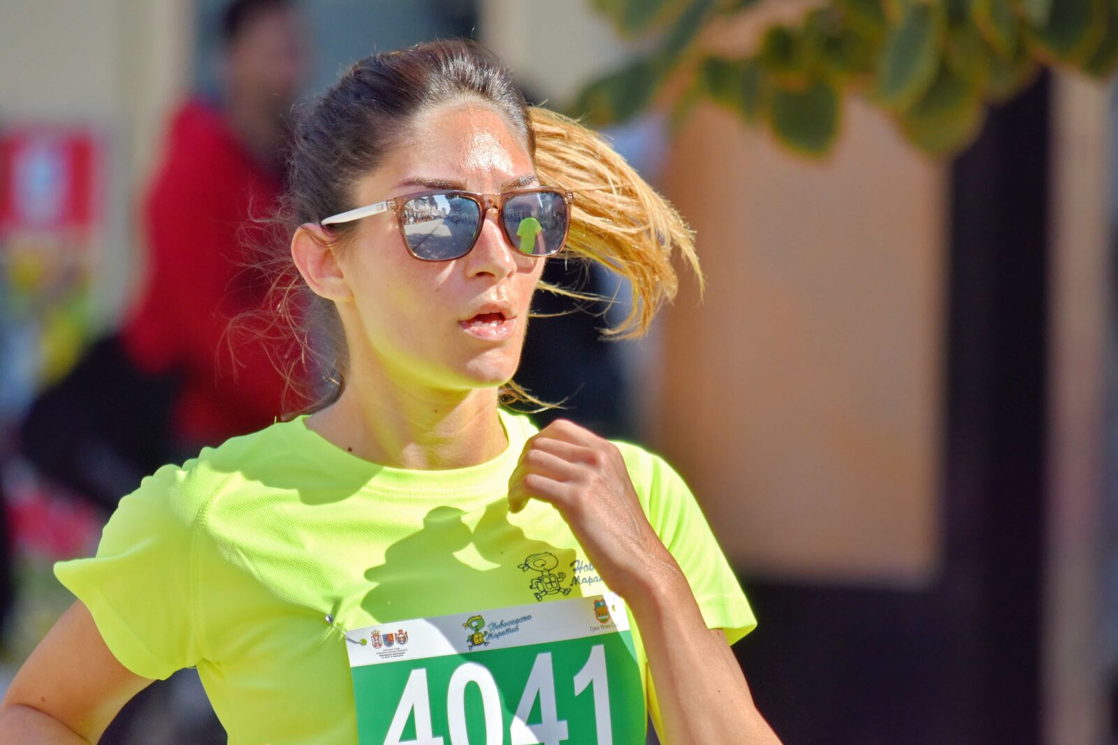 Nikon D5500 sample photo. Blonde hair, foot race photography