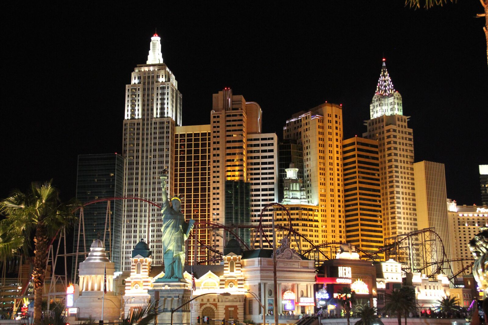 Canon EOS 7D sample photo. Las vegas, nevada, night photography