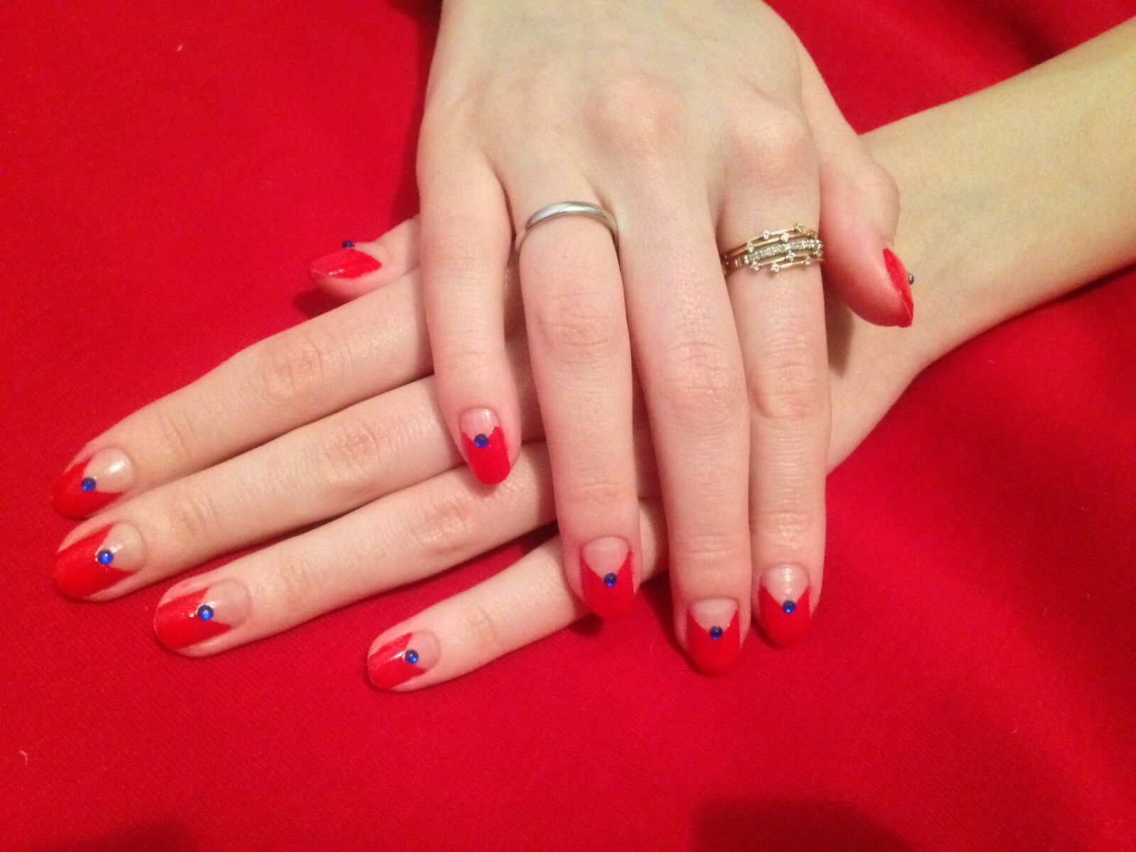 iPhone 5 back camera 4.12mm f/2.4 sample photo. Shellac, marya, mistress photography