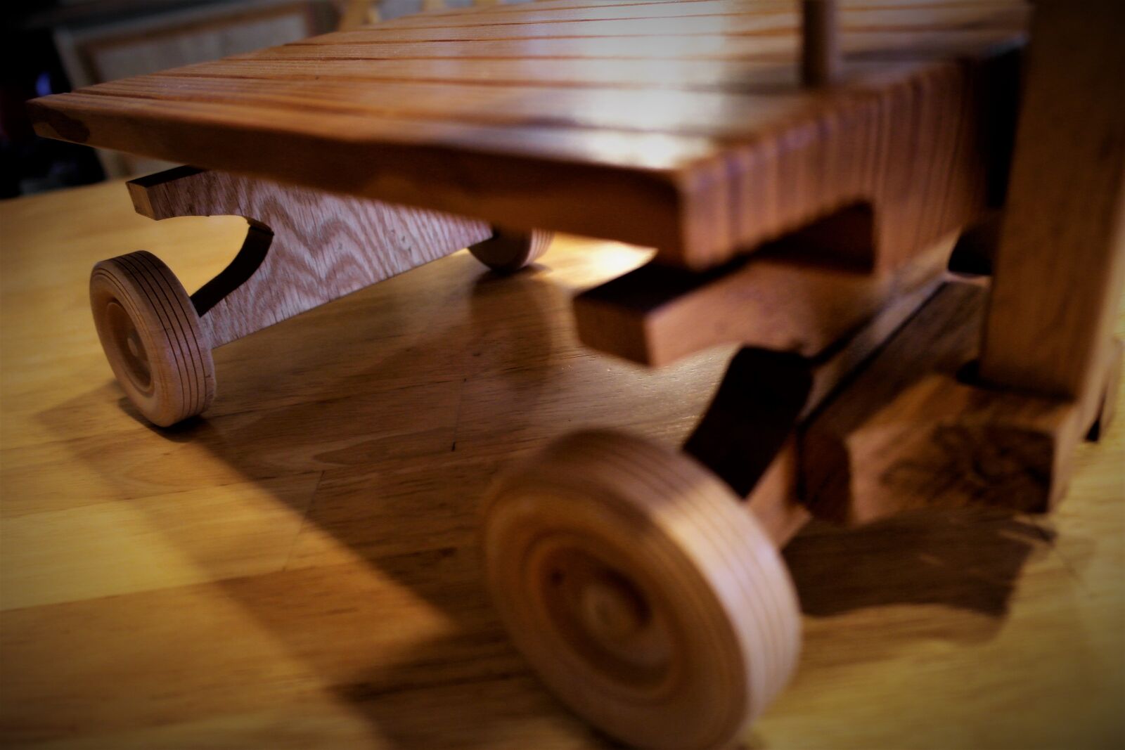 Samsung NX1000 sample photo. Handcrafted, wagon, wooden, model photography