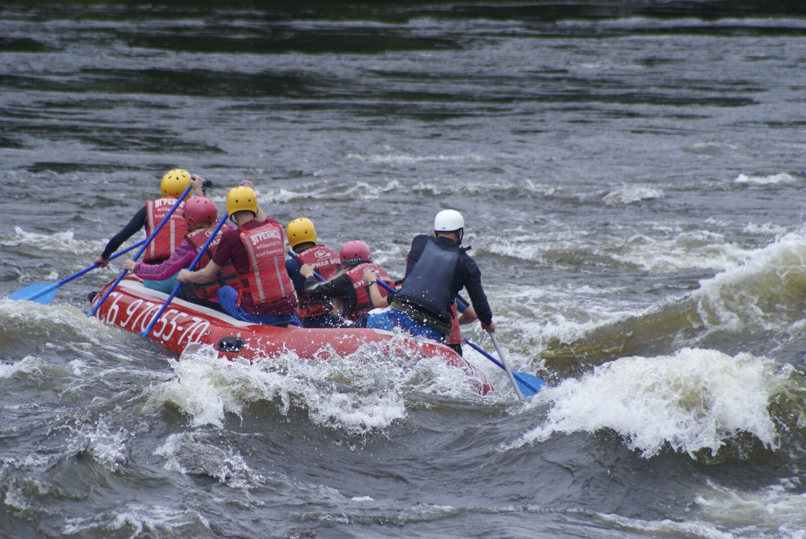 Sony Alpha DSLR-A100 sample photo. Boat, team, alloy photography