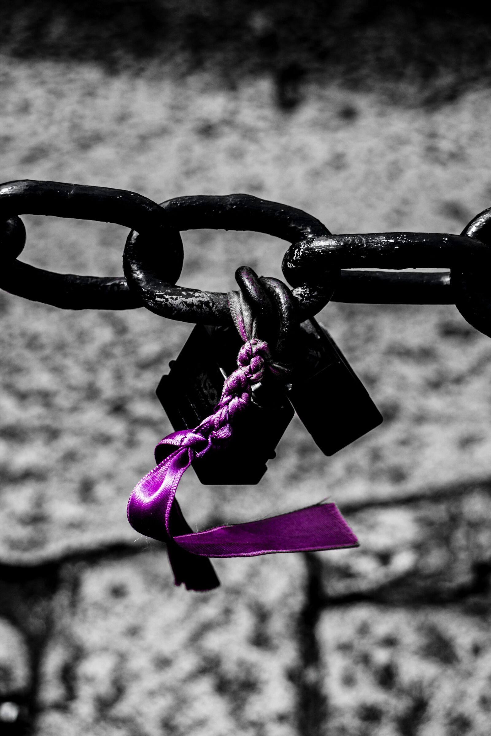 Canon EOS M sample photo. Lock, chain, love photography