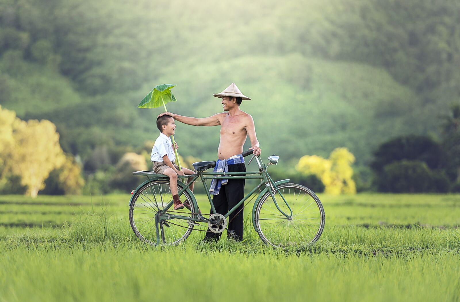Nikon D810 sample photo. Bicycle, relationship, parrent photography