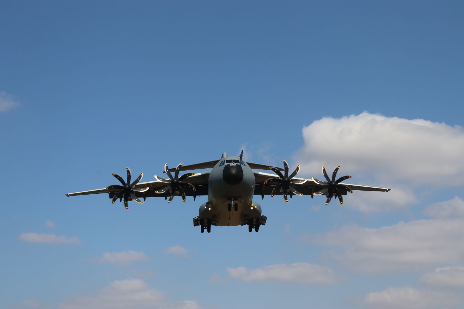 Canon EOS 200D (EOS Rebel SL2 / EOS Kiss X9) sample photo. Aircraft, military, airbus photography