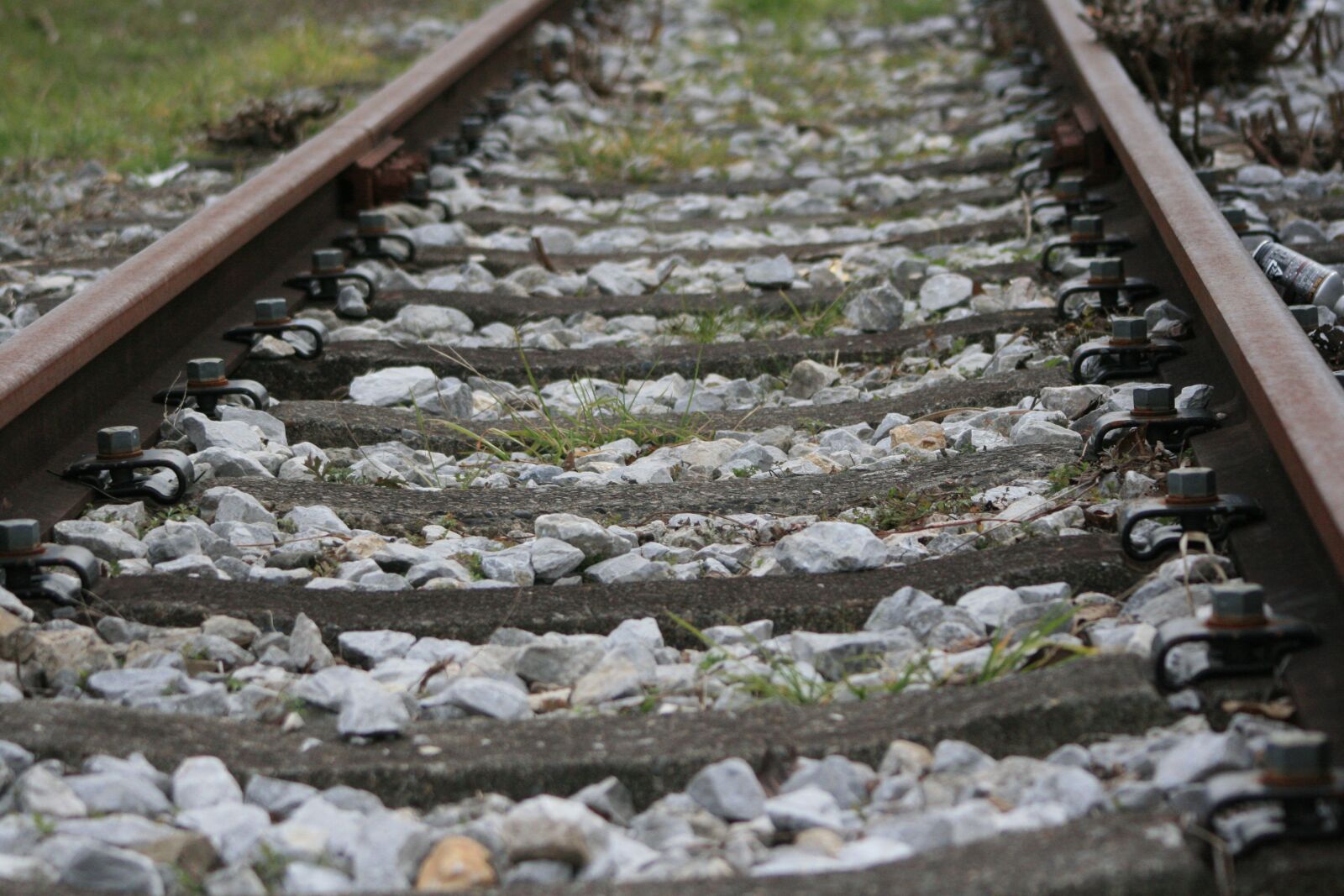 Canon EOS 400D (EOS Digital Rebel XTi / EOS Kiss Digital X) sample photo. Landscape, track, discontinued photography