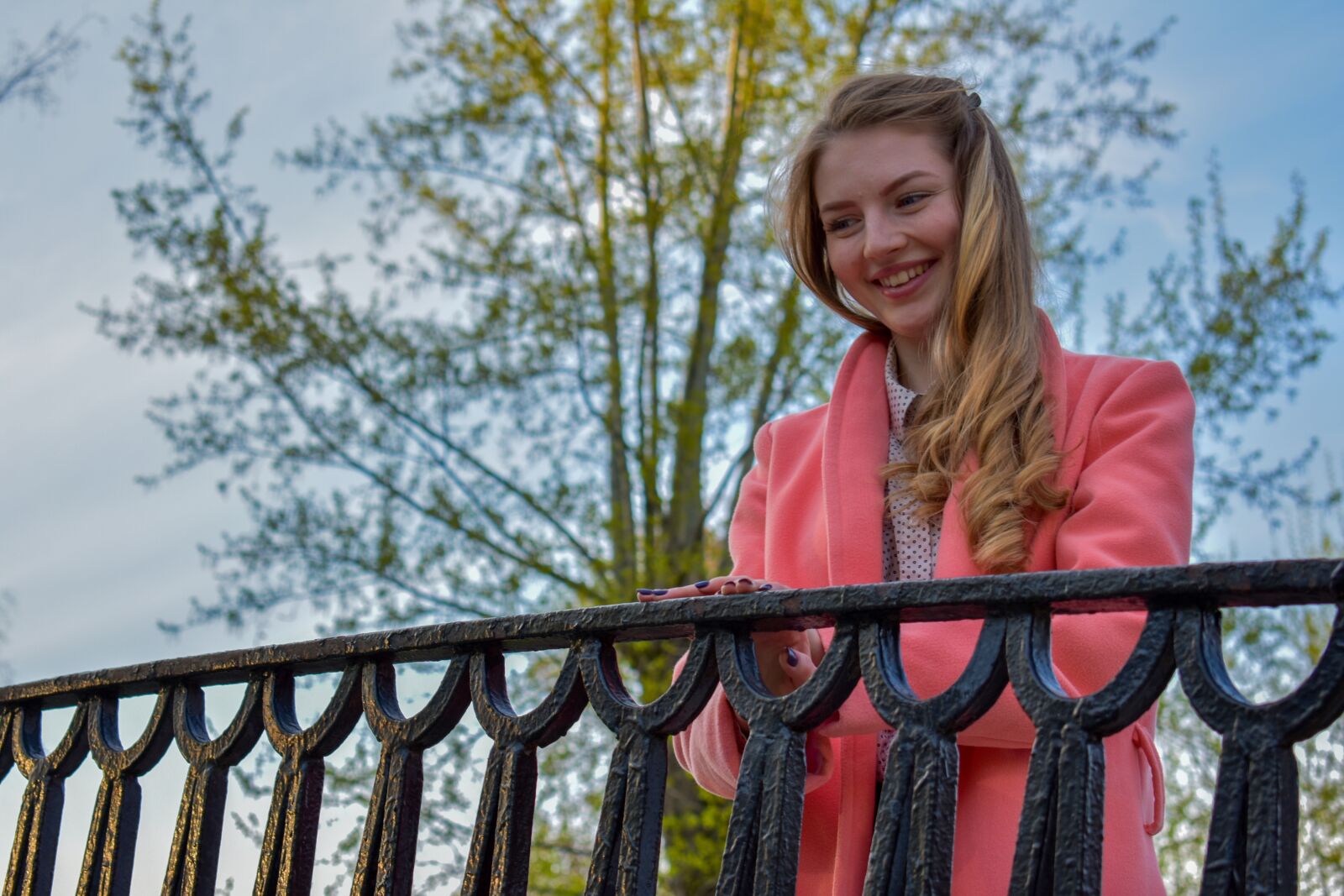Nikon D3400 sample photo. Girl, bridge, beautiful photography