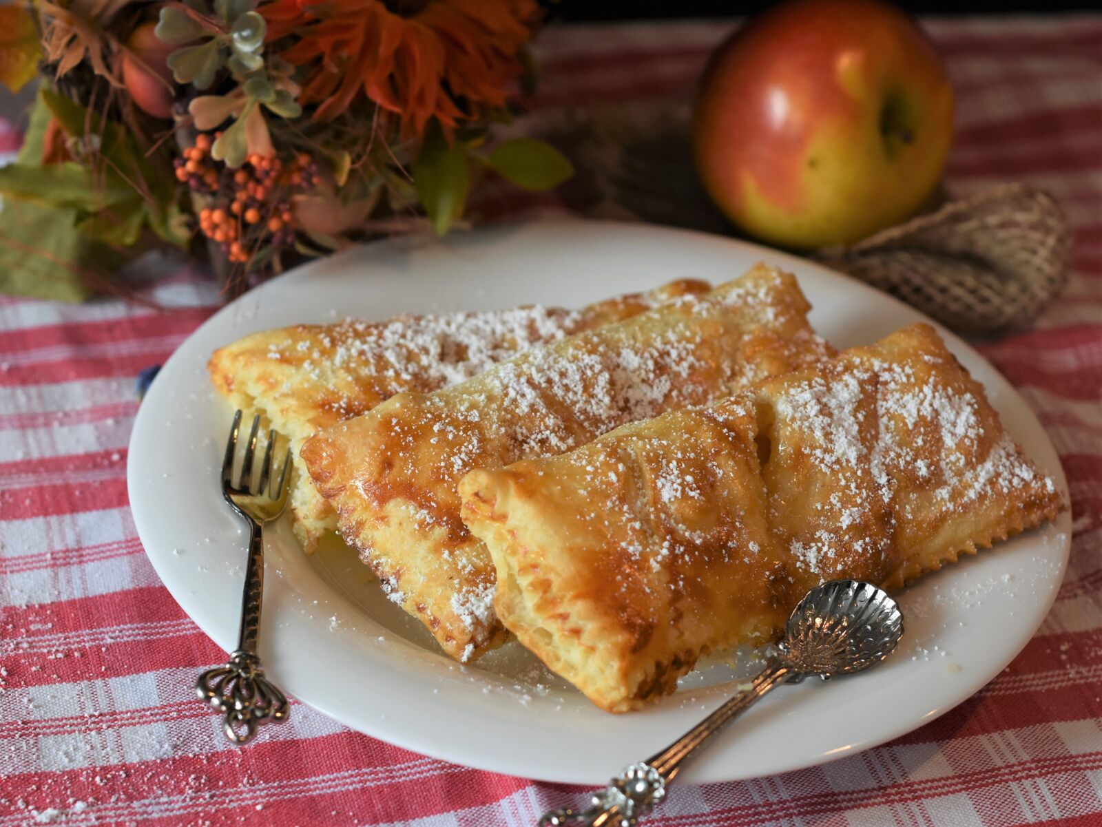 Nikon D7200 sample photo. Apple, dough, apple bags photography
