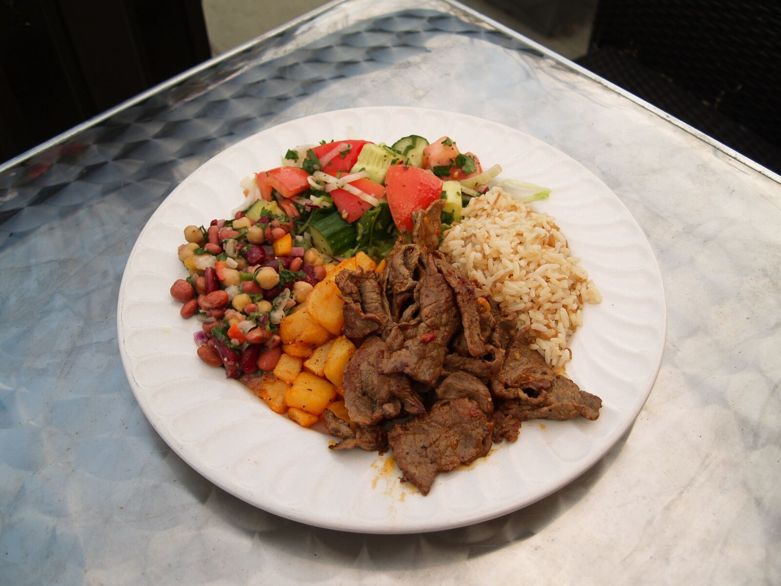 Olympus E-500 (EVOLT E-500) sample photo. Beef, sliced, gourmet photography