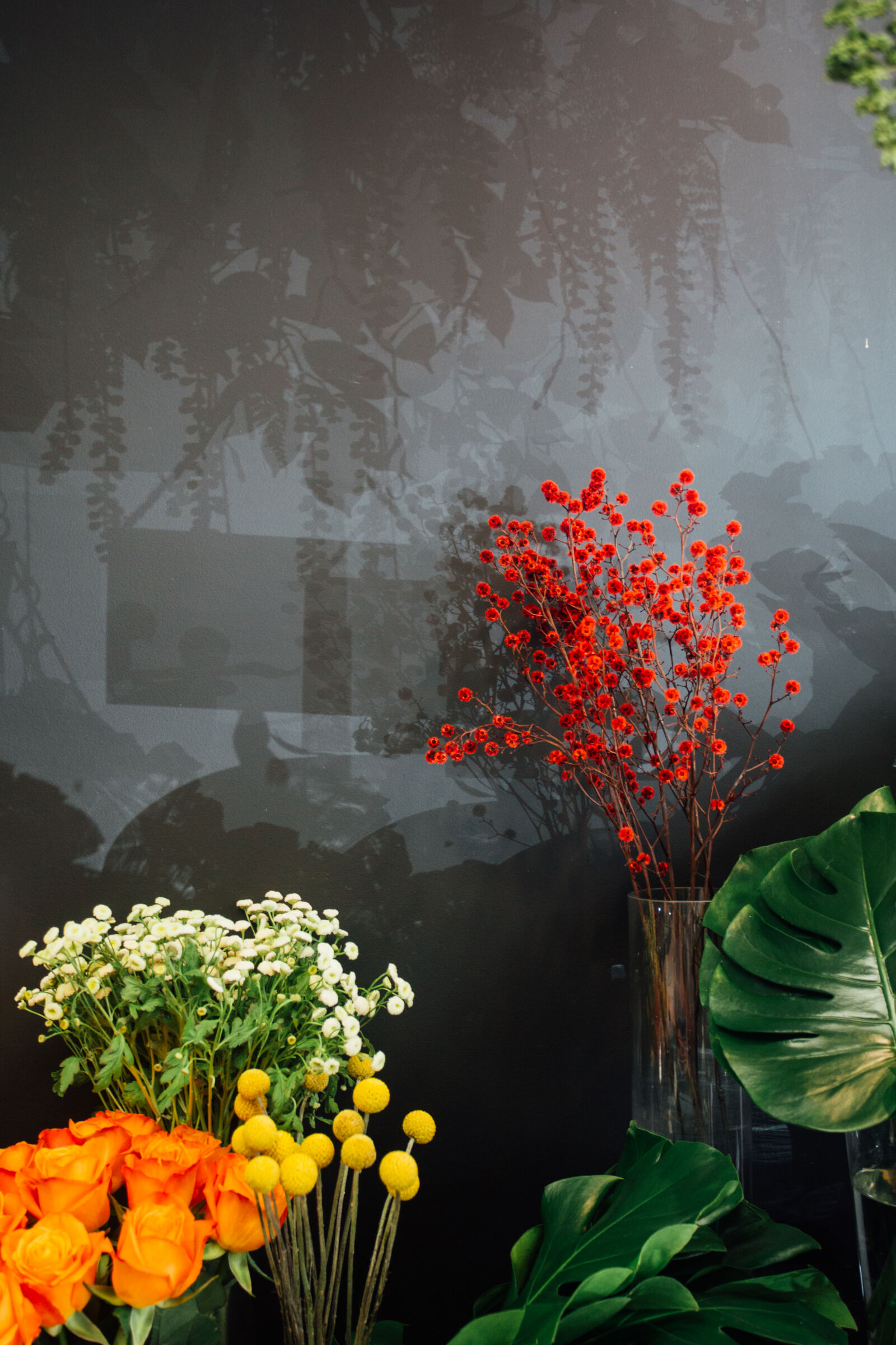 Canon EF 17-40mm F4L USM sample photo. Arrangement, bright, colourful, florist photography
