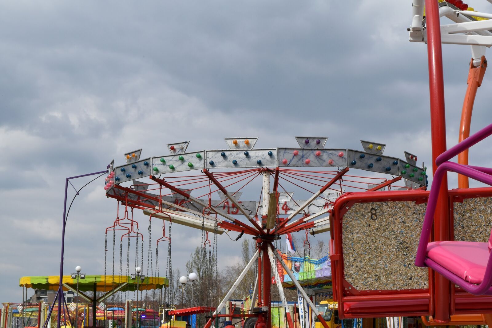 Nikon D5500 sample photo. Entertainment, festival, park, carousel photography