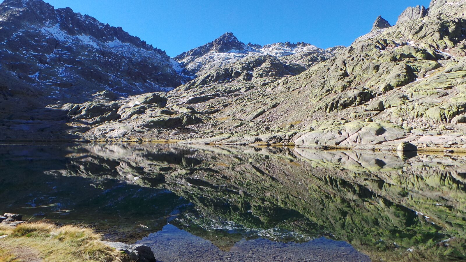 Samsung Galaxy Camera (Wi-Fi) sample photo. Gredos, mountain, nature photography