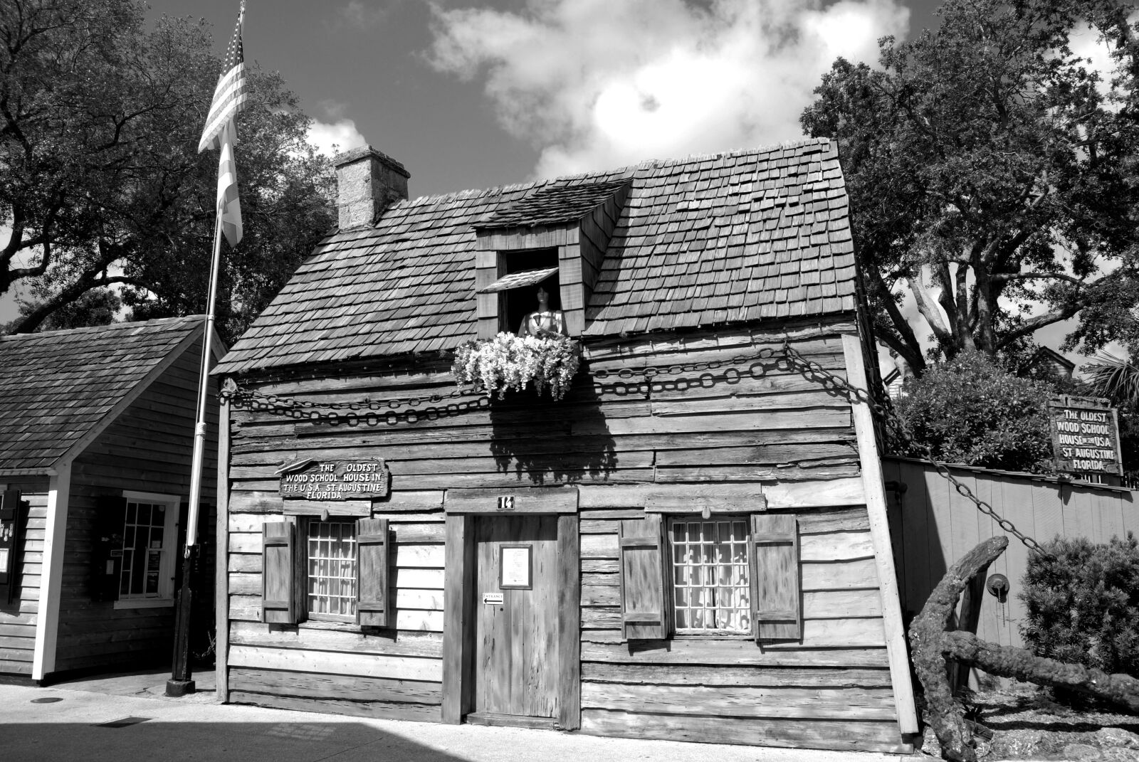 Nikon D200 sample photo. Oldest wooden schoolhouse, school photography