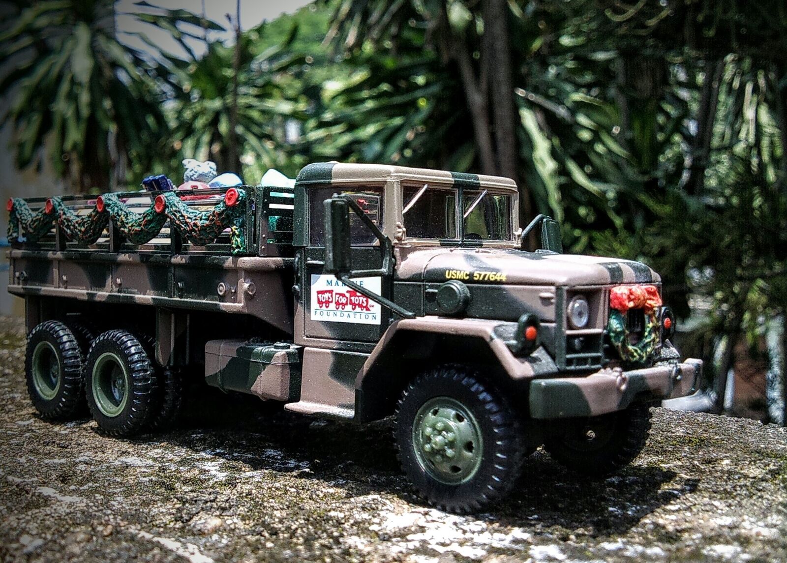 Sony Ericsson C901 sample photo. Truck, diecast, military photography