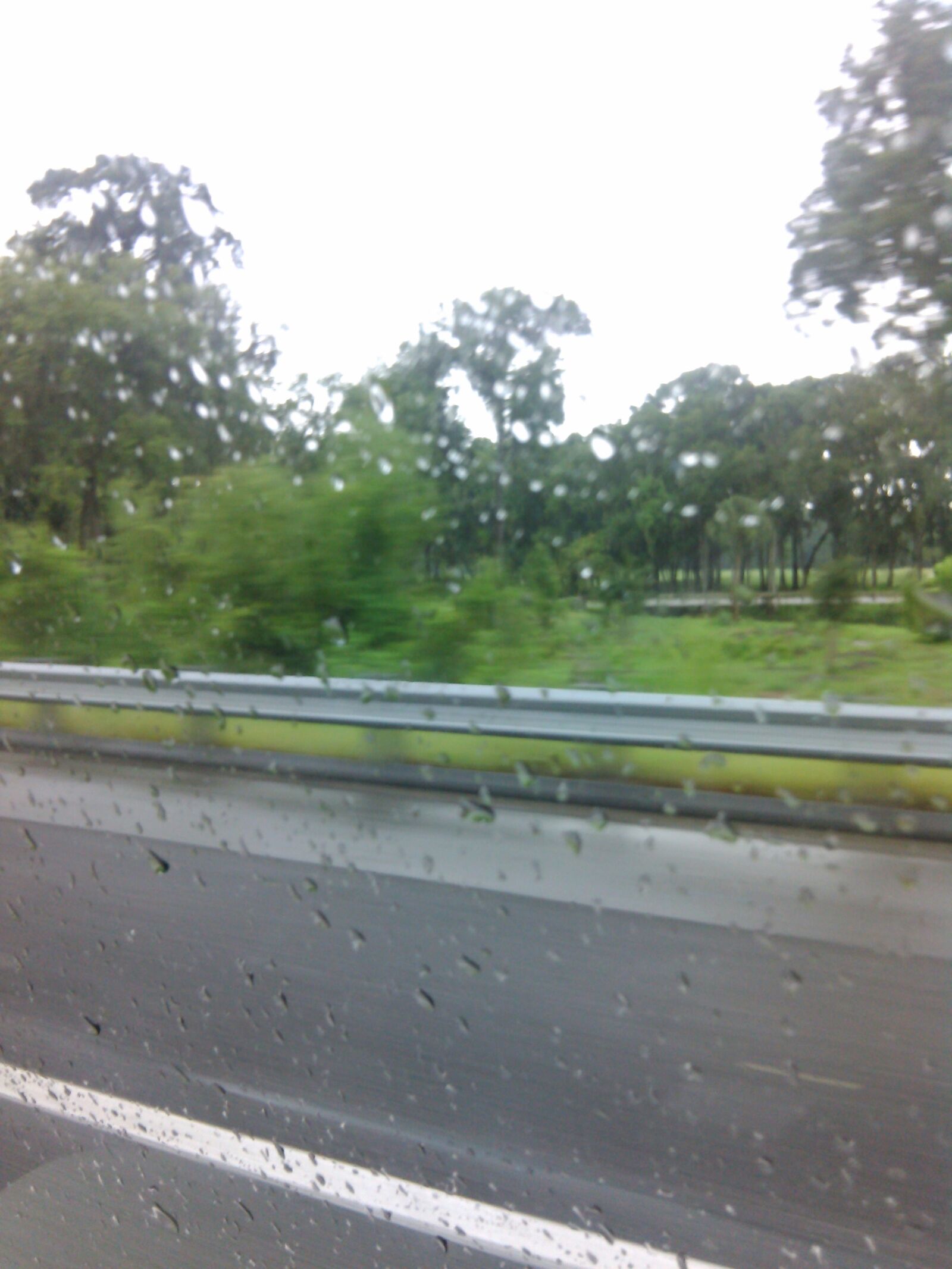 QCOM-AA QCAM-AA sample photo. Blur, bus, fast, glass photography