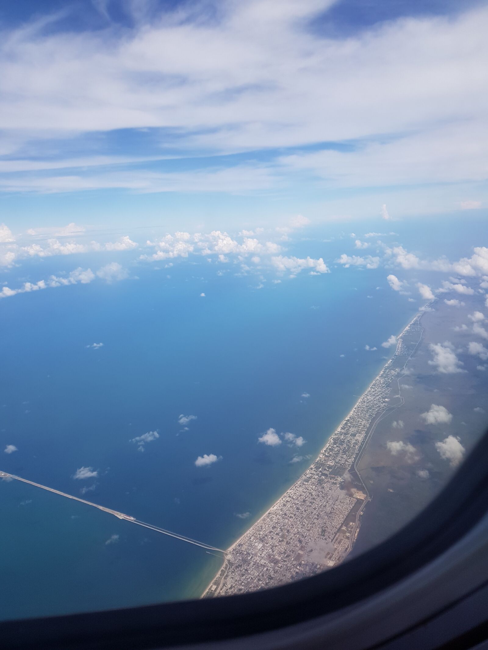 Samsung Galaxy S8+ sample photo. Sea, clouds, progress photography
