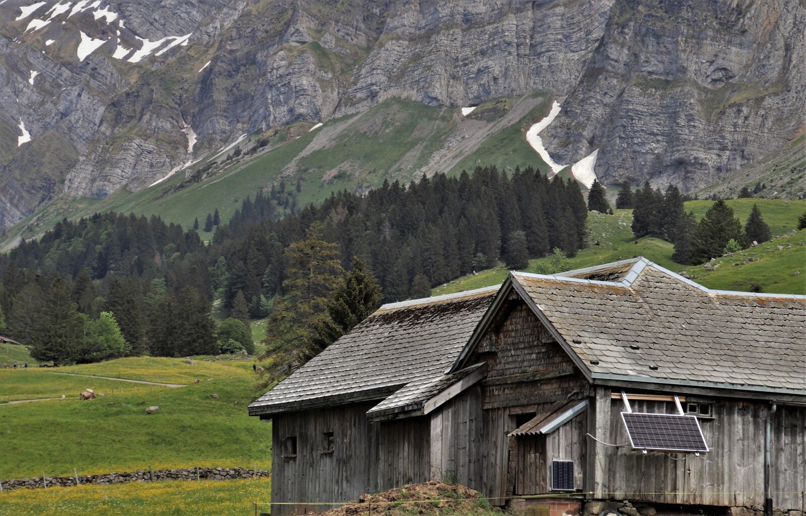 Canon EOS 80D sample photo. Gray mountain, wilderness, hut photography