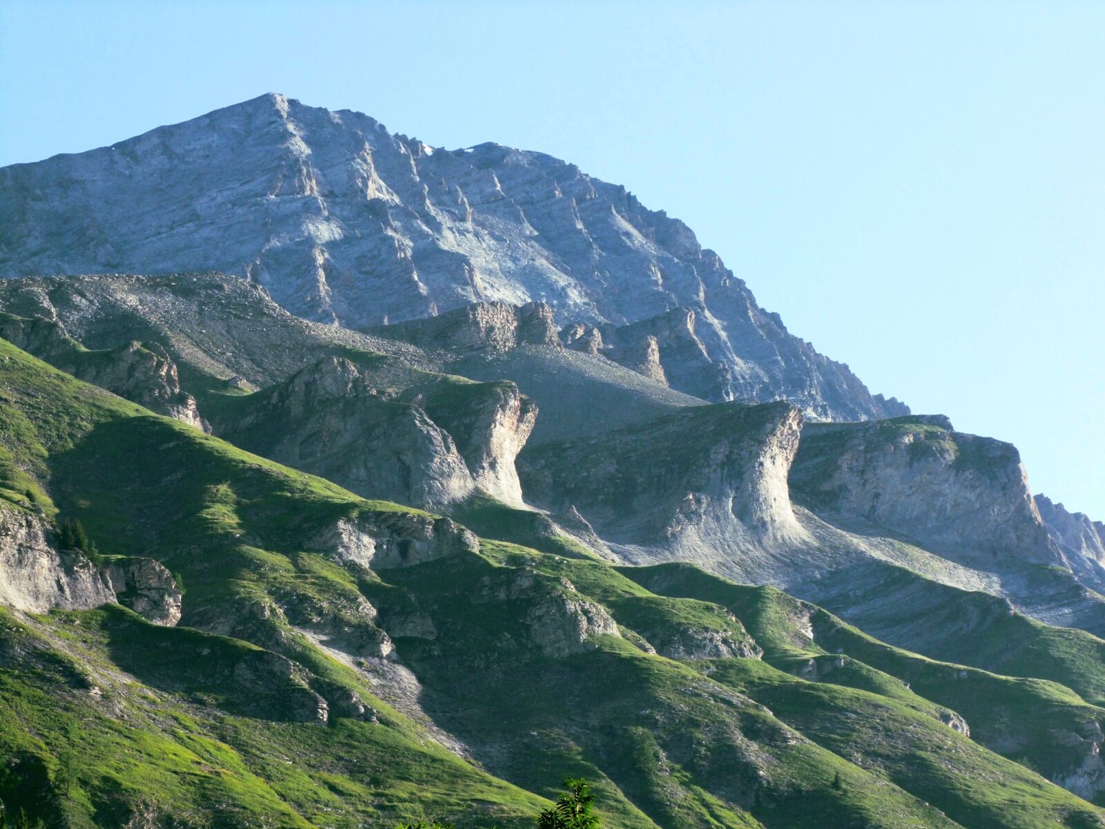 Fujifilm FinePix S100fs sample photo. Rocks, mountain, hiking photography