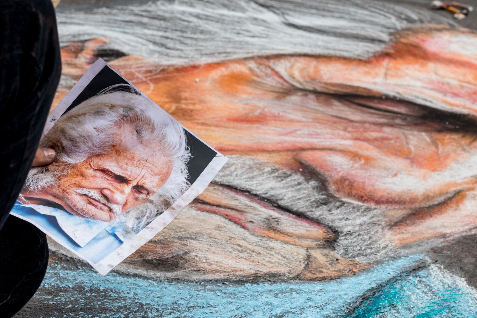 Canon EOS 80D + Canon EF 50mm F1.8 STM sample photo. Art, chalk, design photography