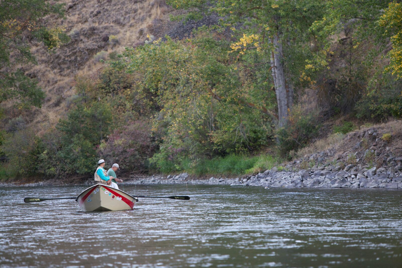 Canon EOS 5D Mark II sample photo. Recreational, boat, fishing, river photography