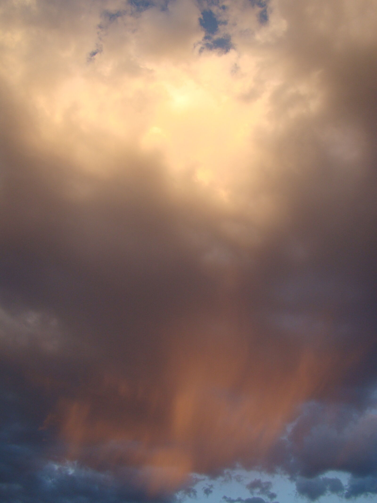 Sony Cyber-shot DSC-H50 sample photo. Clouds, rain, sunset photography