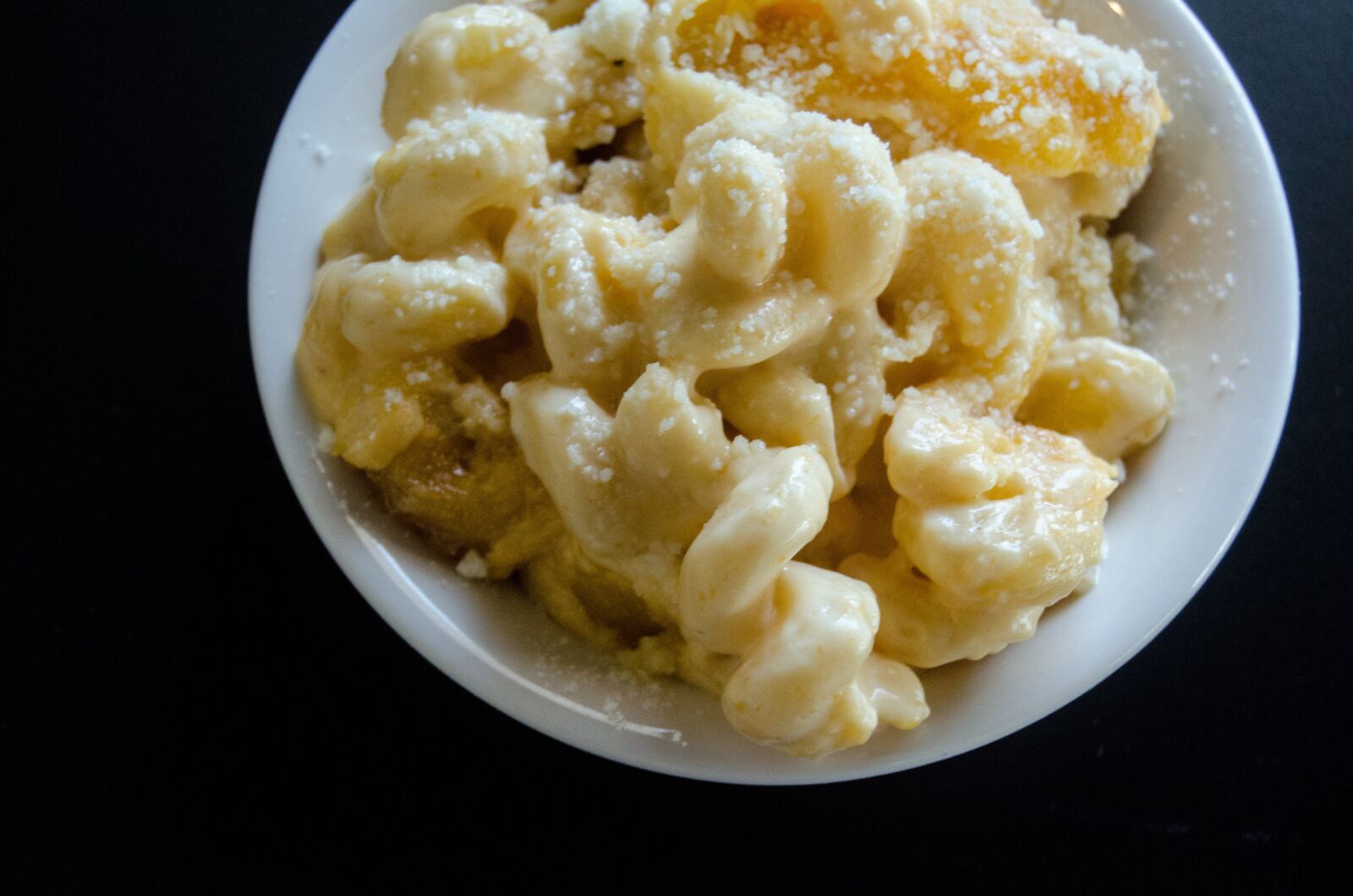 Nikon D7000 sample photo. Macaroni and cheese, macaroni photography