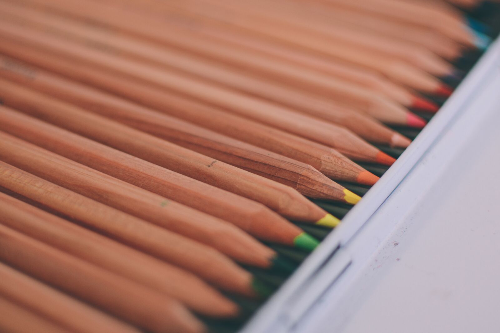 Nikon D7100 sample photo. Color pencil, artist, tools photography