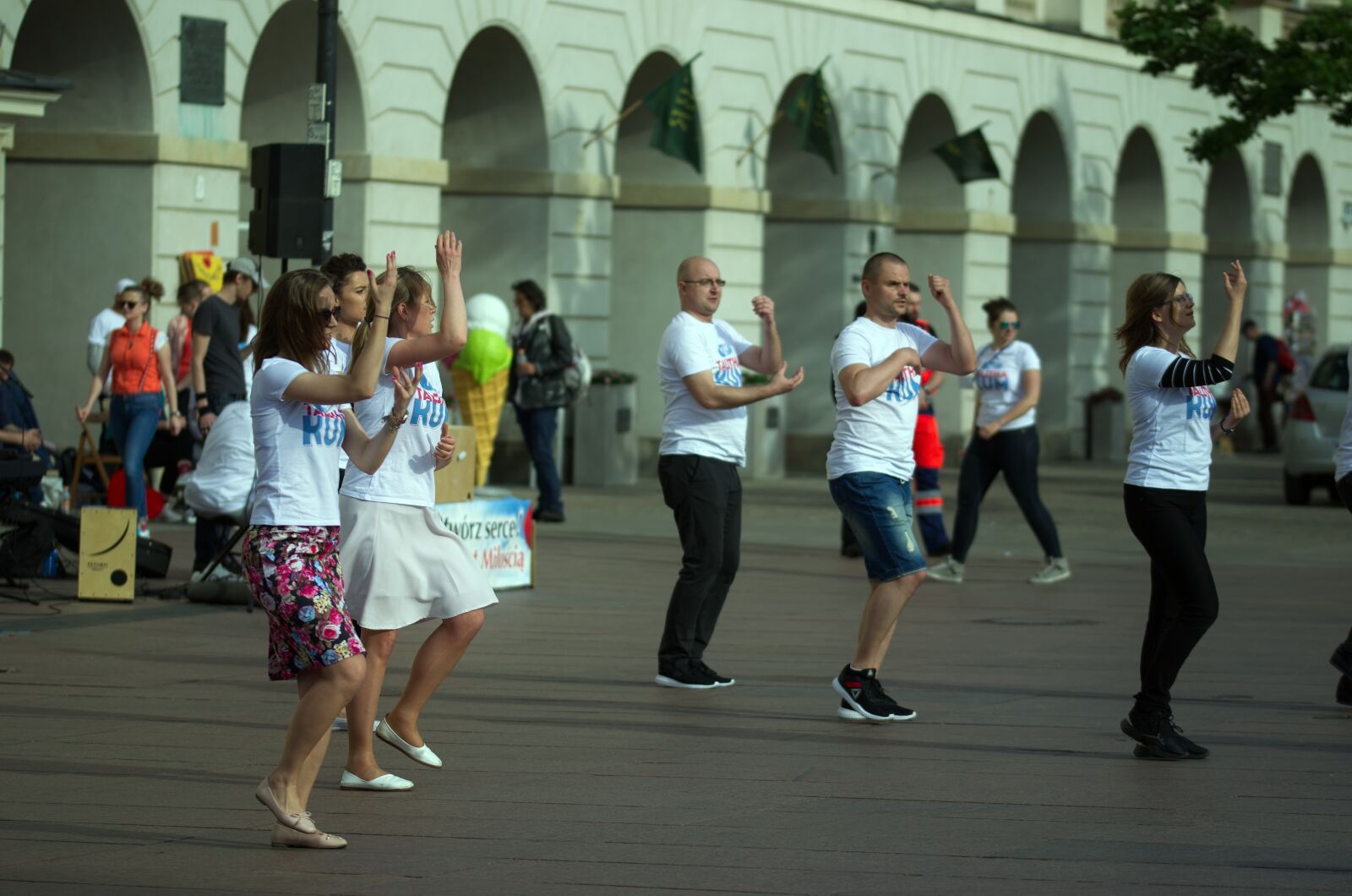Nikon D5100 sample photo. People, women, men photography