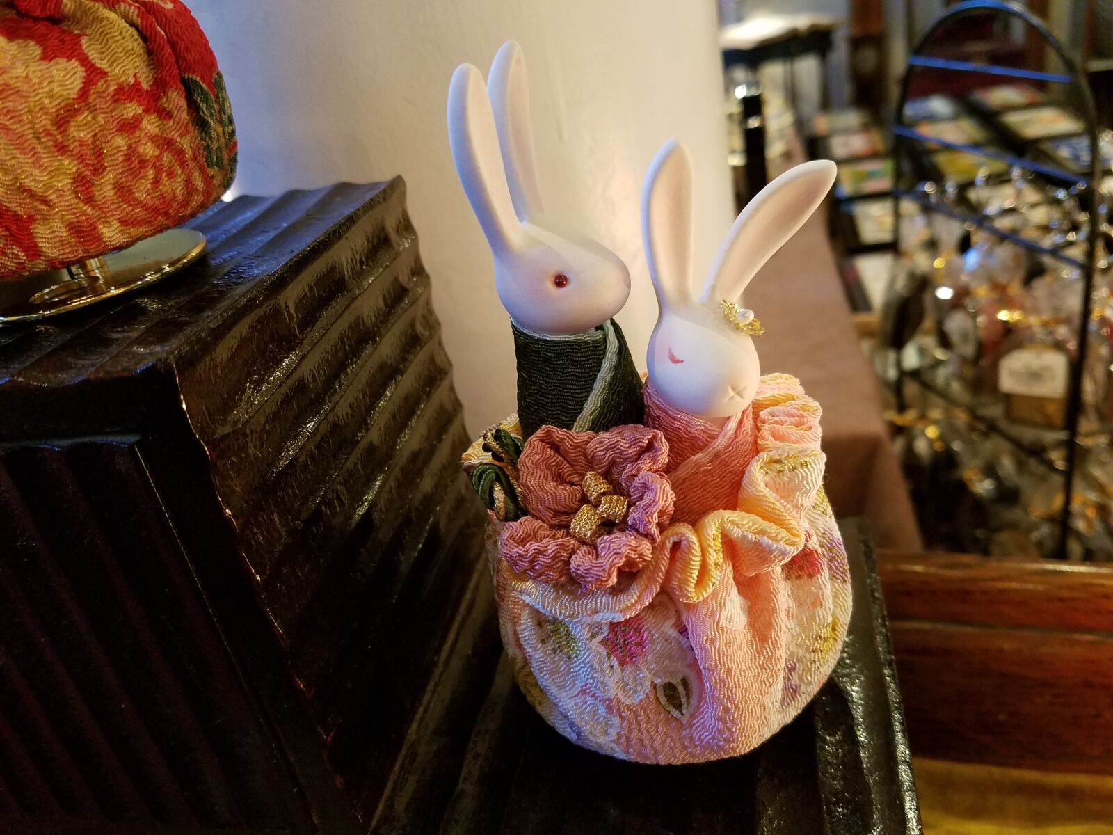Samsung Galaxy S7 sample photo. Rabbit, figurine, cute photography