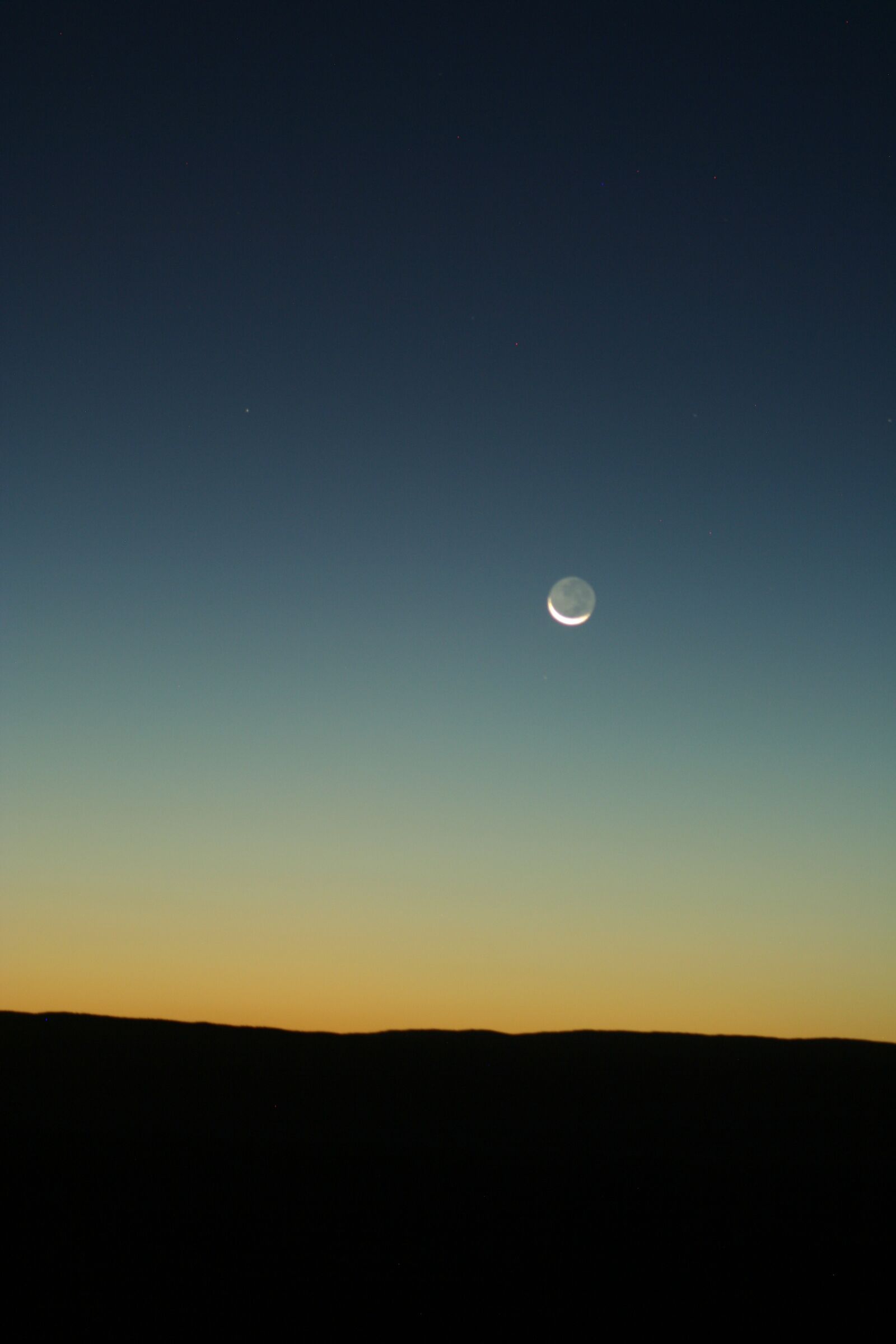Canon EOS 350D (EOS Digital Rebel XT / EOS Kiss Digital N) sample photo. Moon, rise, newmoon photography
