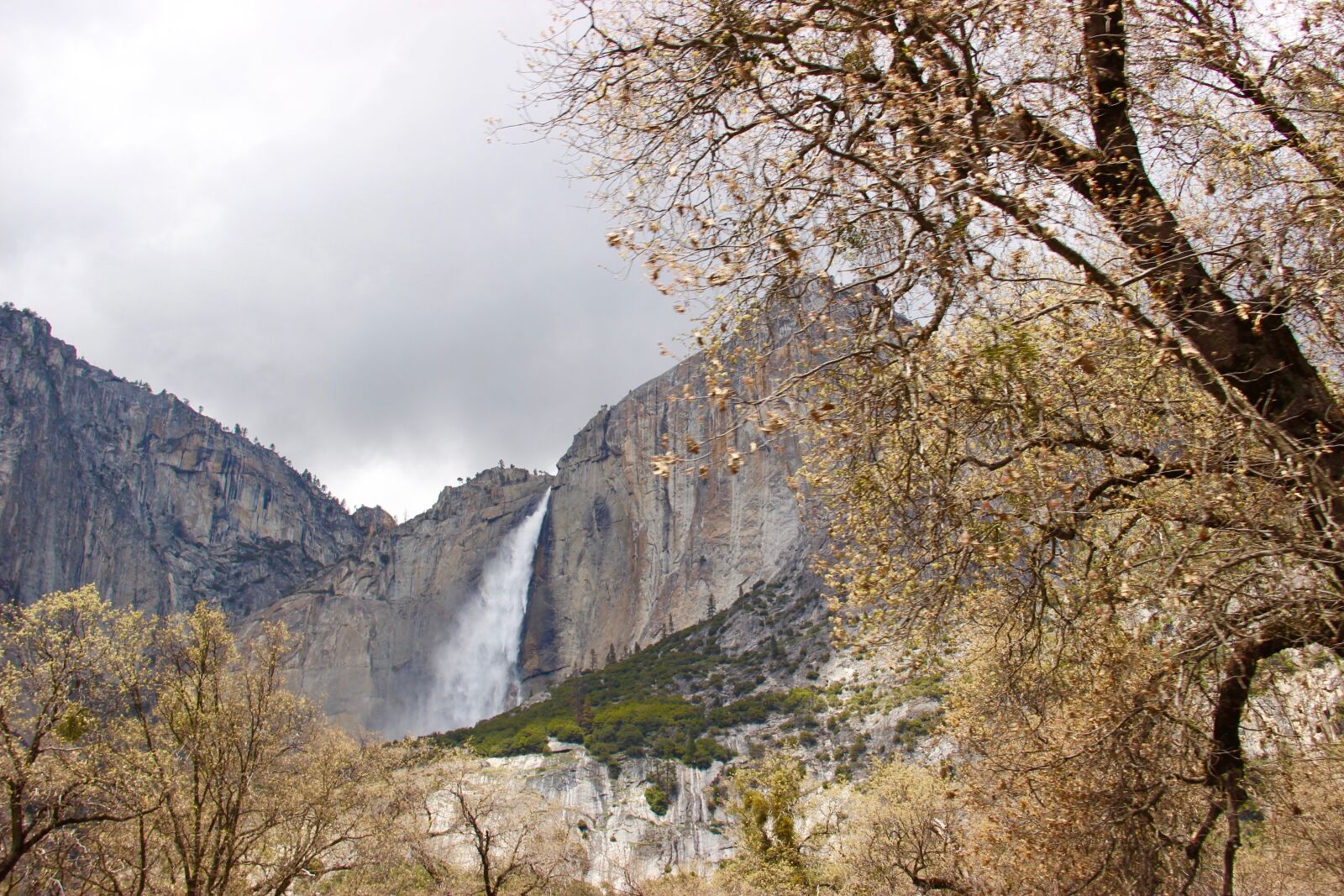 Canon EOS 600D (Rebel EOS T3i / EOS Kiss X5) sample photo. Mountains, landscape, valley photography
