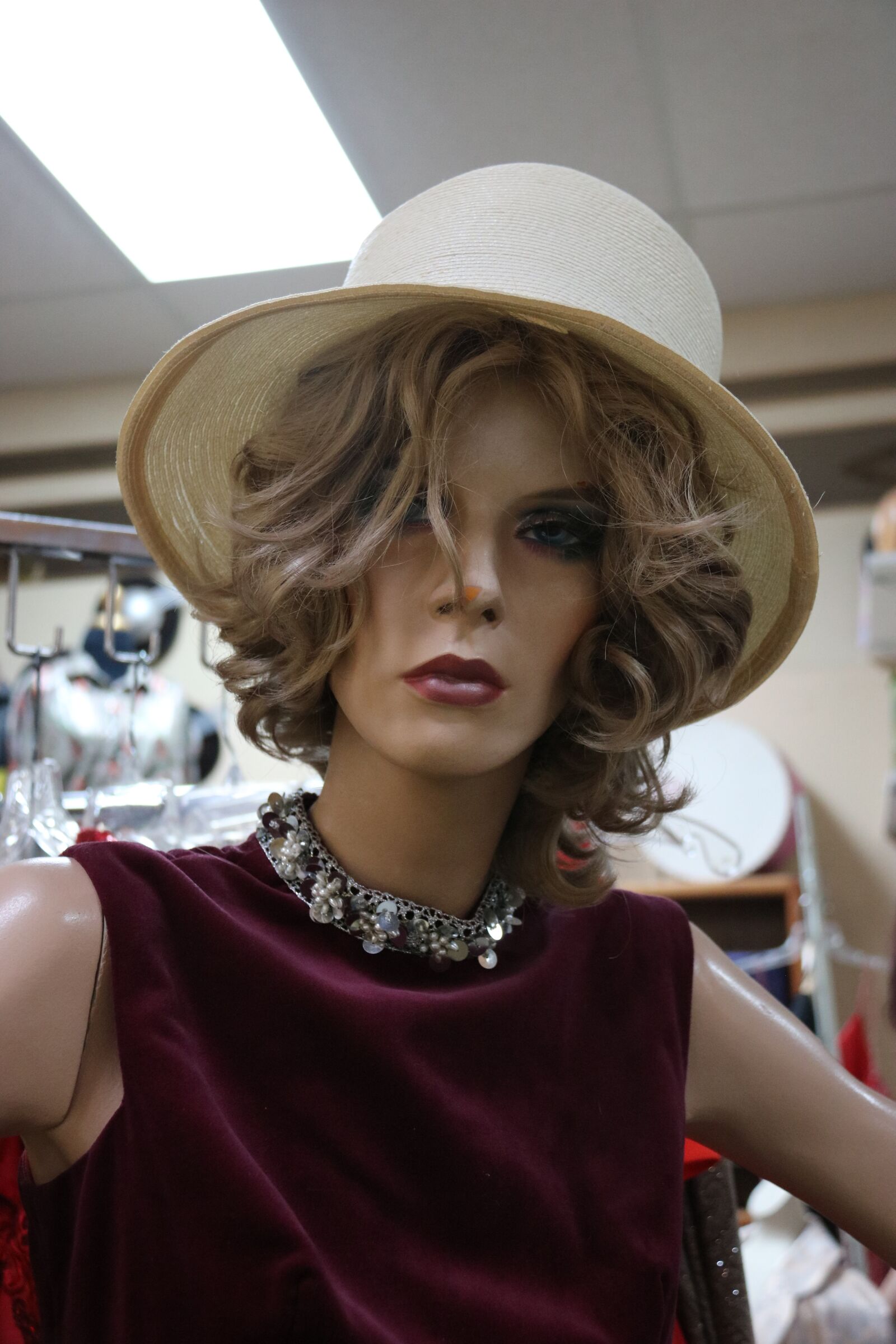 Canon EOS 750D (EOS Rebel T6i / EOS Kiss X8i) sample photo. Mannequin, female, woman photography