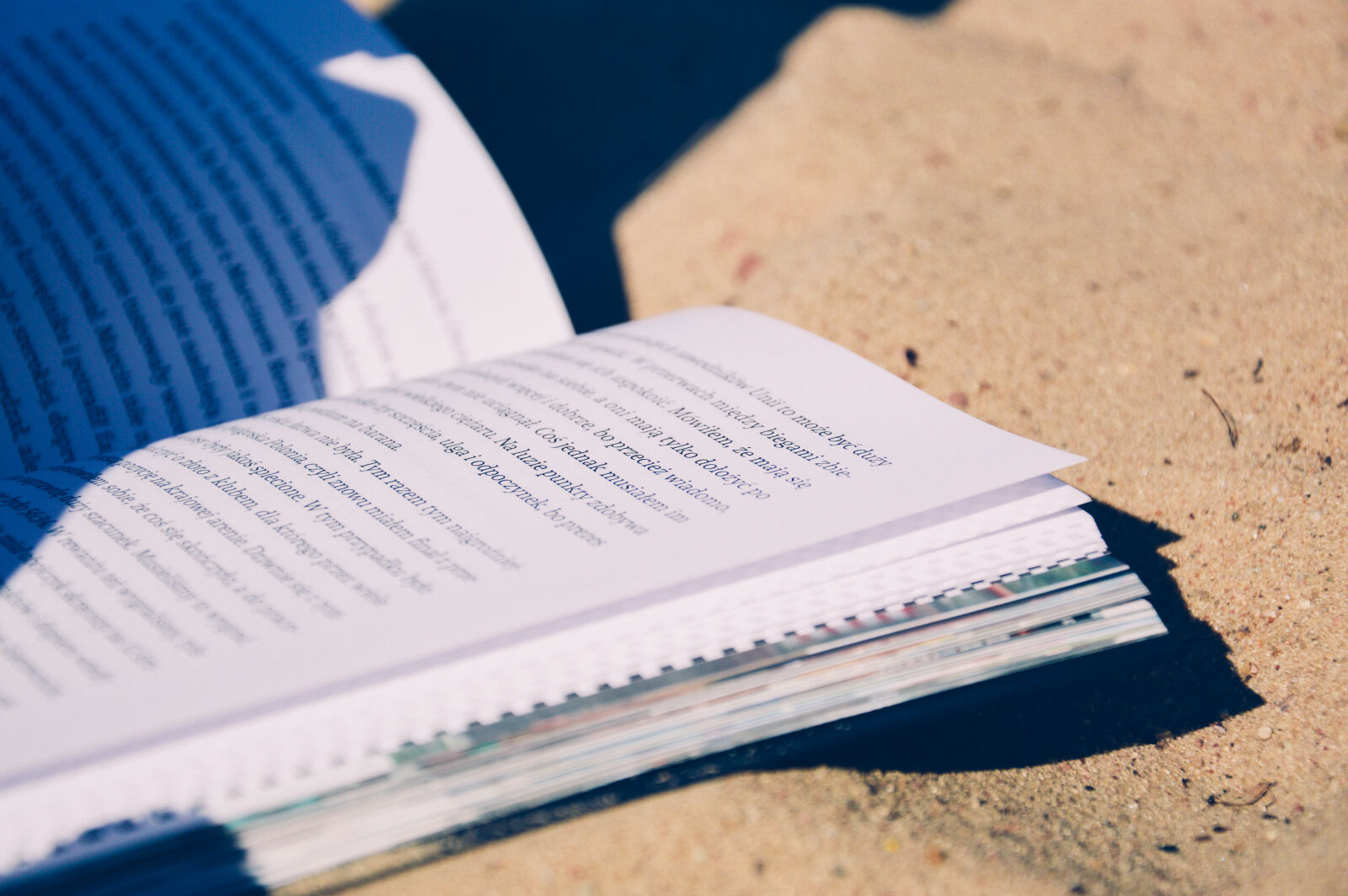 Nikon D3200 sample photo. Blur, book, composition, data photography