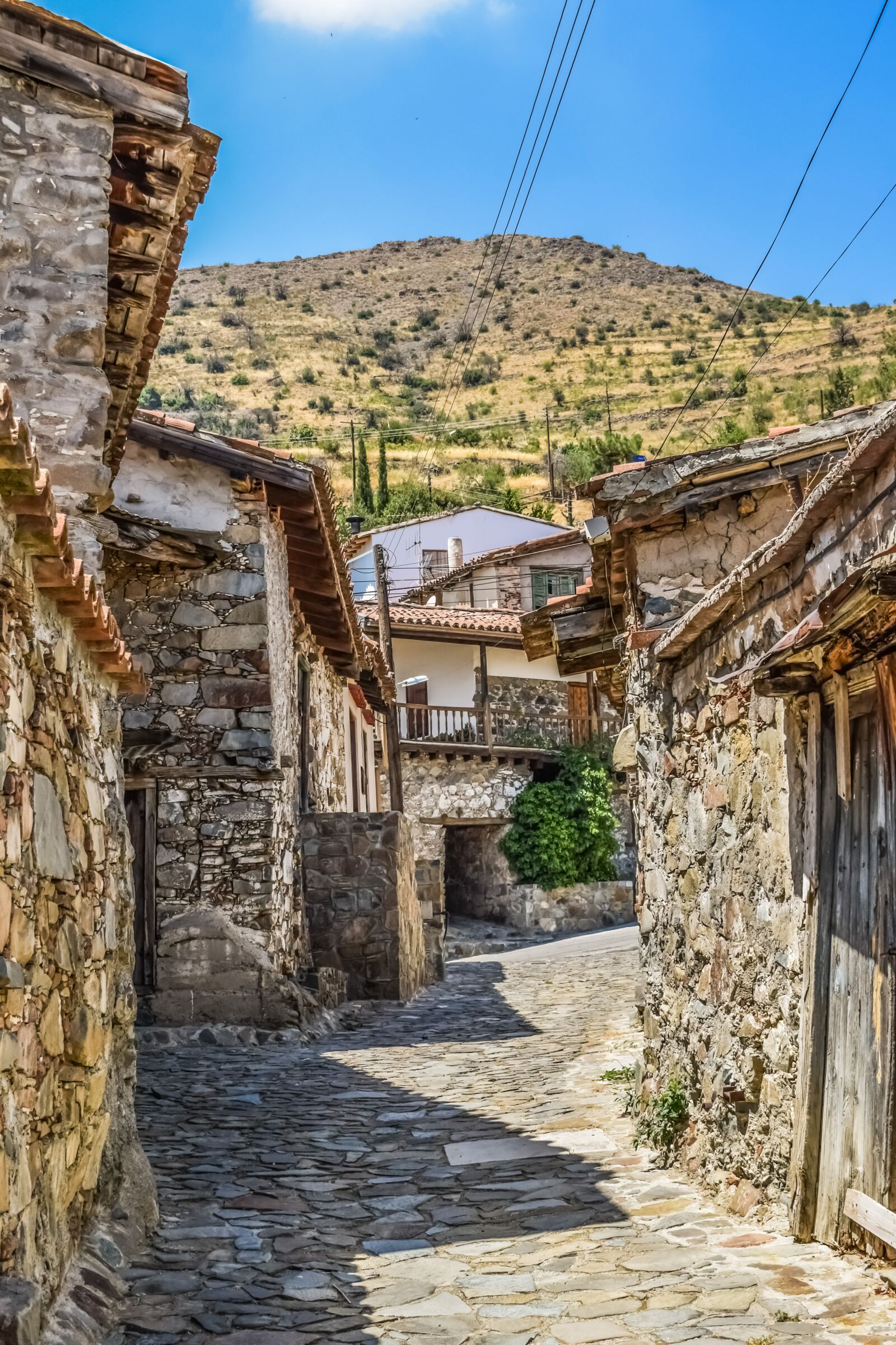 Nikon D3300 sample photo. Street, old houses, stone photography