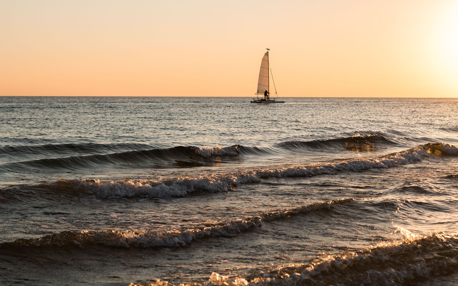 Canon EOS 650D (EOS Rebel T4i / EOS Kiss X6i) sample photo. Sail, sea, waves photography