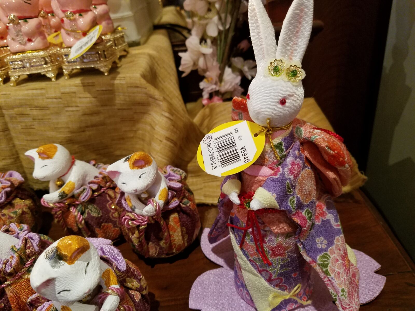 Samsung Galaxy S7 sample photo. Rabbit, figurine, cute photography