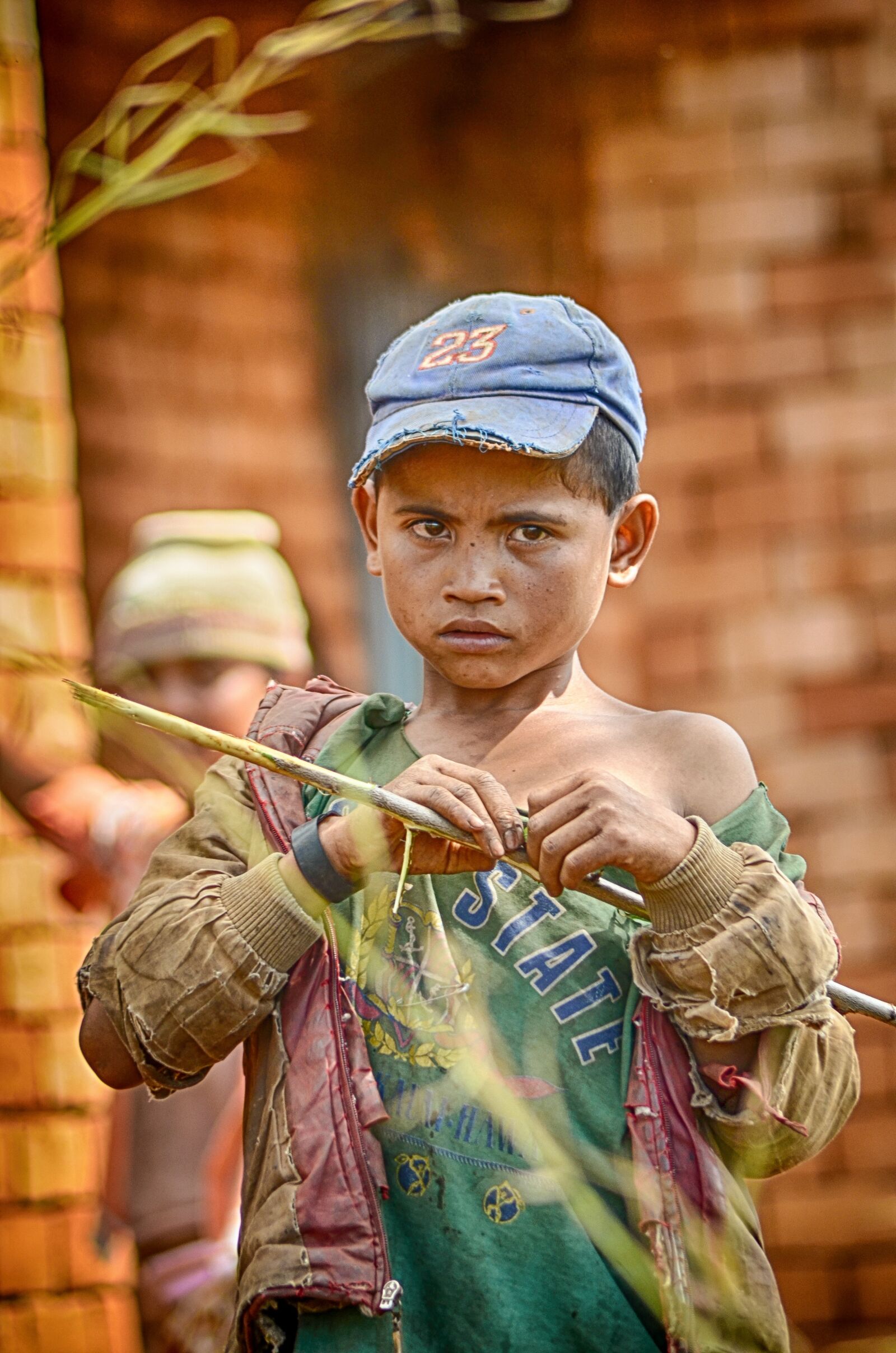 Nikon D5100 sample photo. Extreme poverty, madagascar, child photography