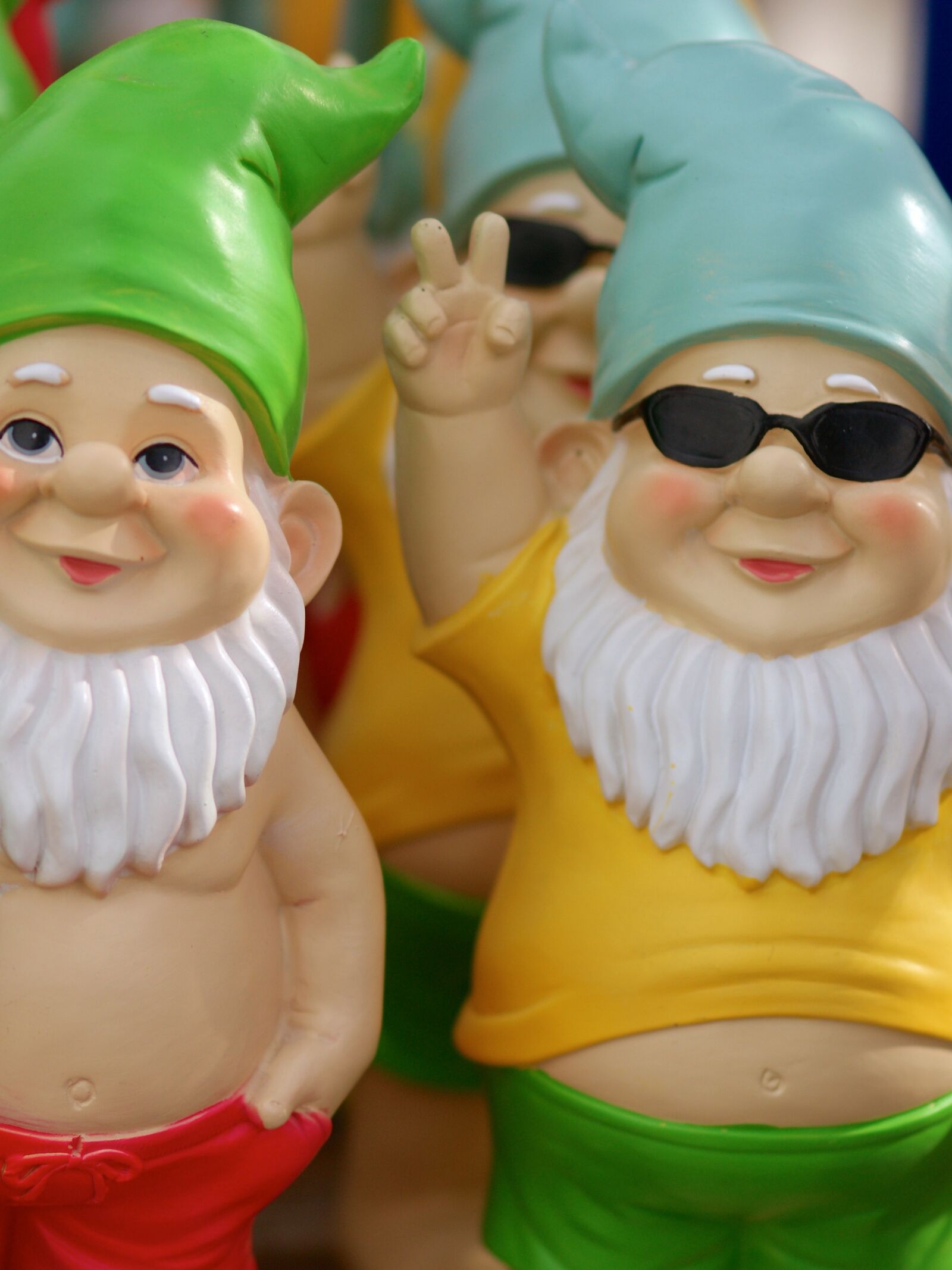 Sony Alpha DSLR-A350 sample photo. Garden gnome, colorful, funny photography