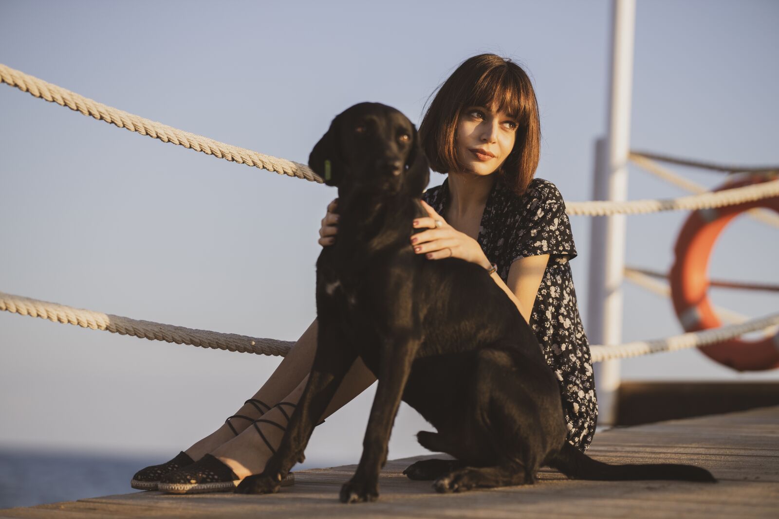 Canon RF 85mm F1.2L USM sample photo. Model, woman, pose photography