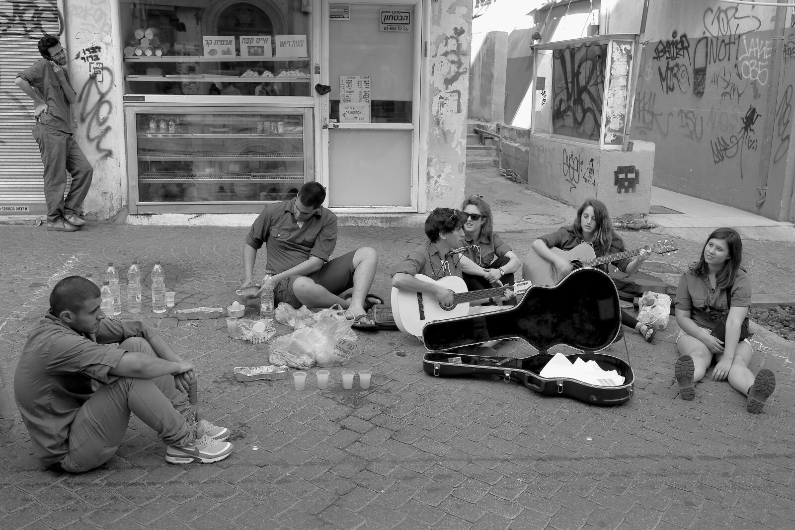 Canon EOS 6D sample photo. Soldiers, musicians, military photography