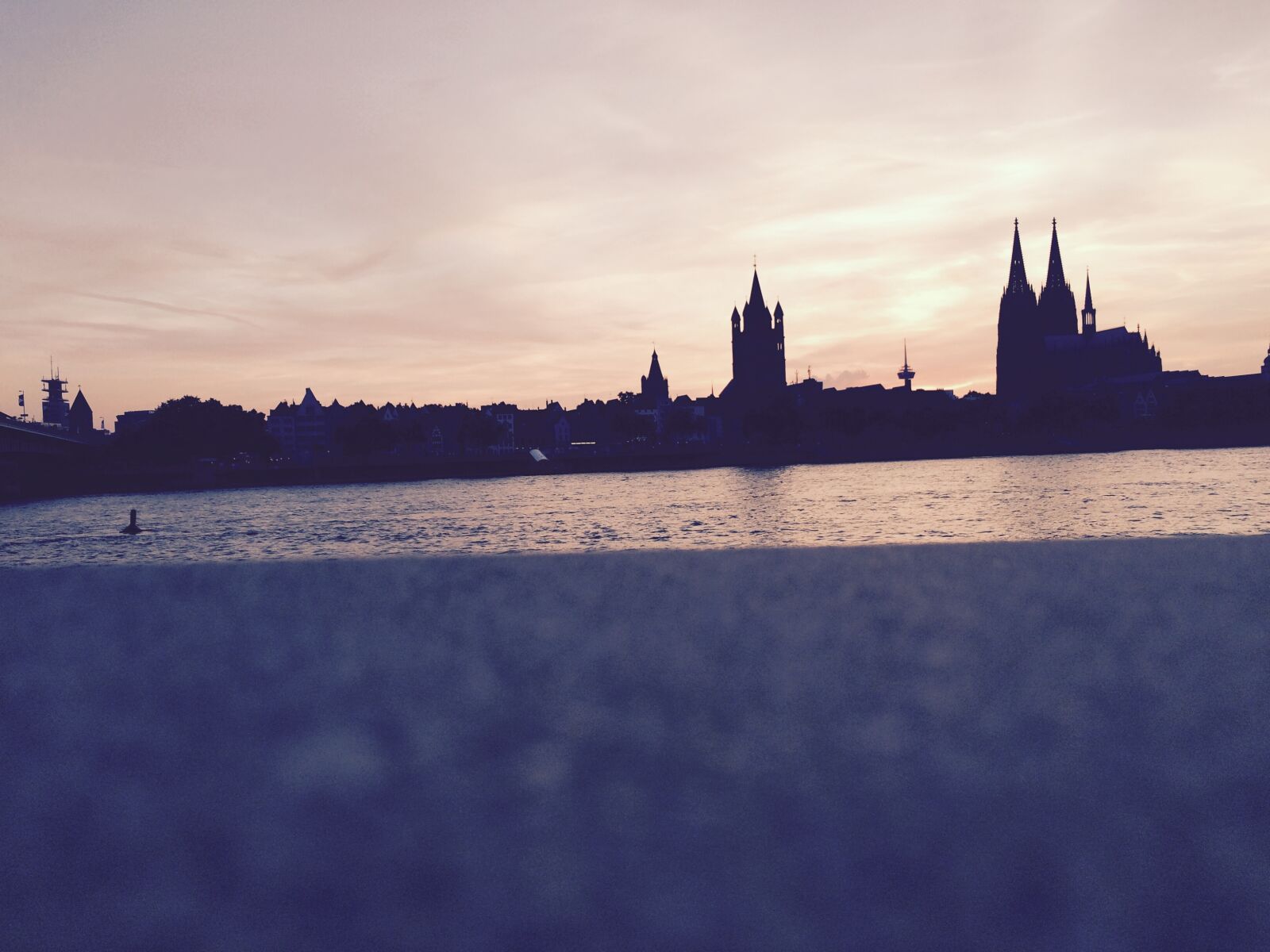 iPhone 5s back camera 4.15mm f/2.2 sample photo. Cologne, rhine, skyline, sunset photography