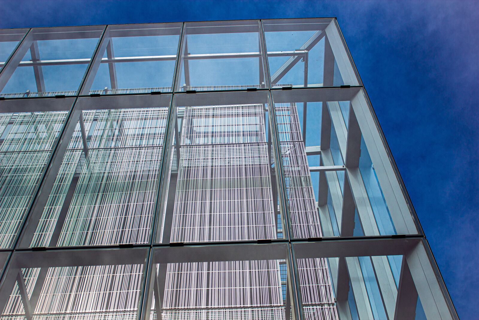 Canon EOS 600D (Rebel EOS T3i / EOS Kiss X5) sample photo. Architecture, building, construction photography