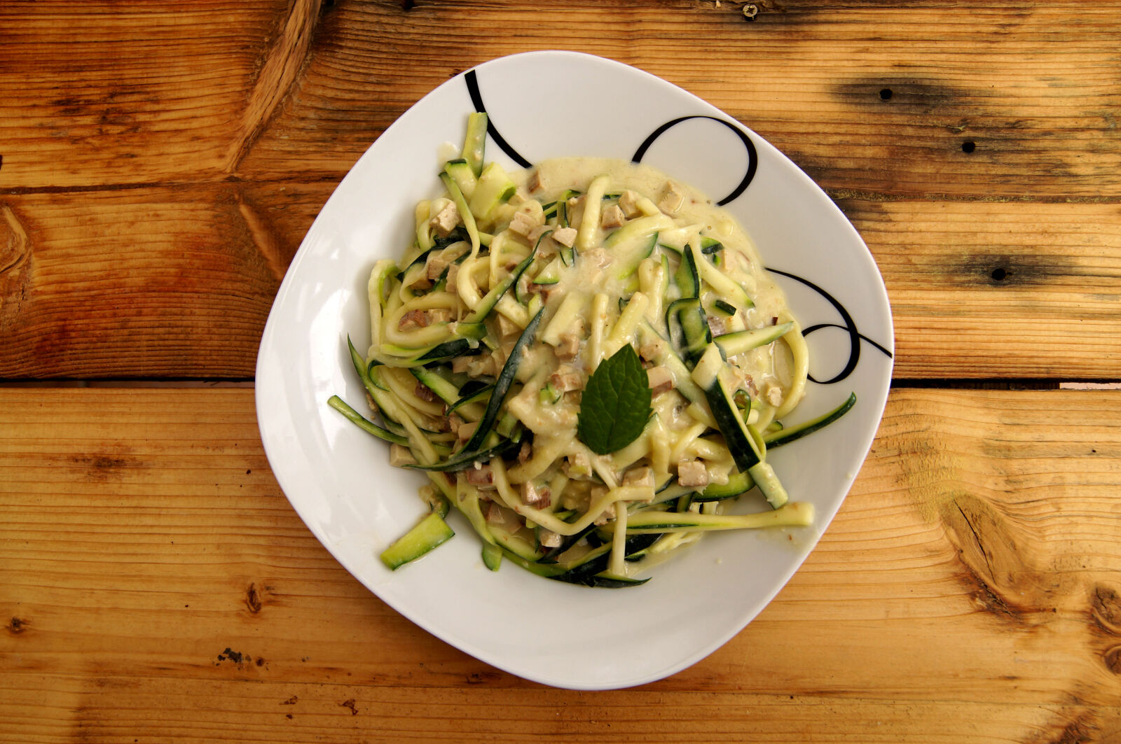 Sony SLT-A57 sample photo. Food, pasta, plate, spaghetti photography