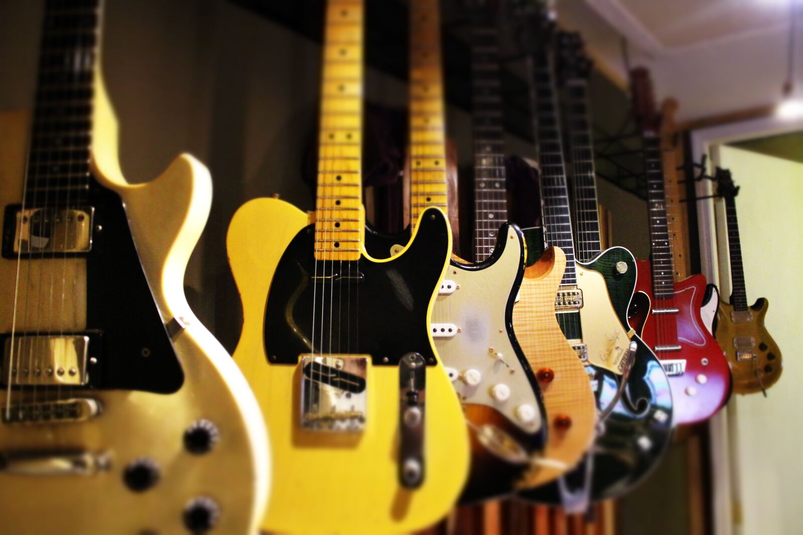 Canon EOS 700D (EOS Rebel T5i / EOS Kiss X7i) sample photo. Guitars, nashville, music photography