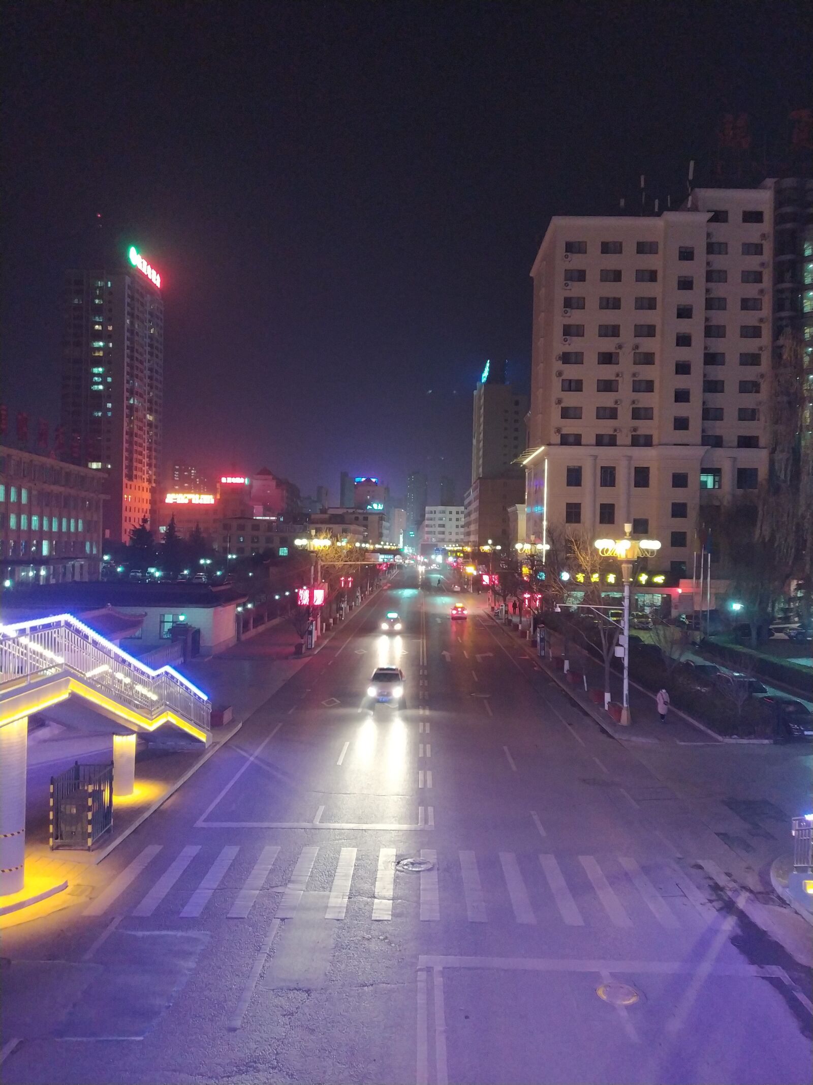 Xiaomi Redmi Note 8 sample photo. Night view, lamp, road photography