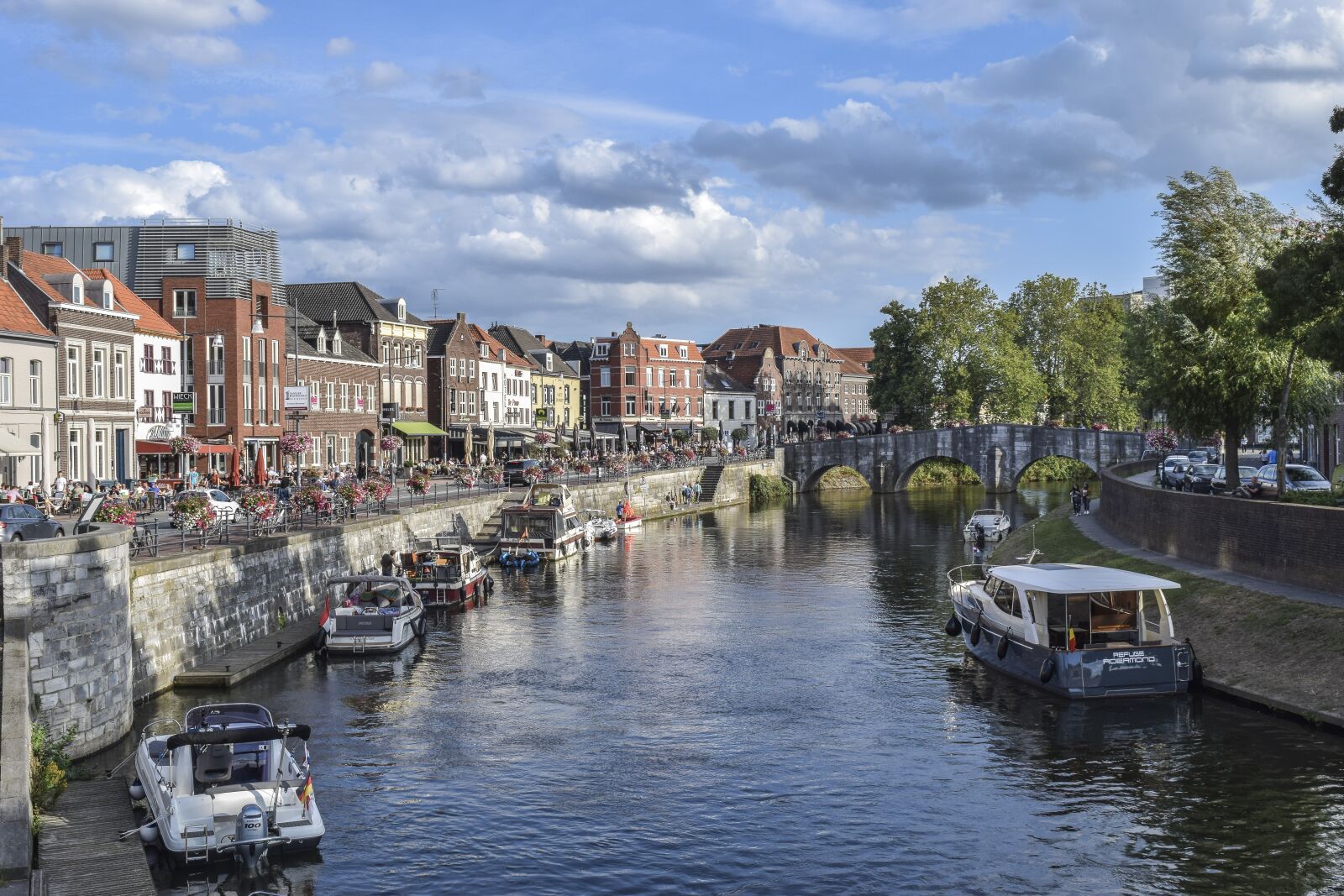 Nikon D3300 sample photo. City, river, building photography