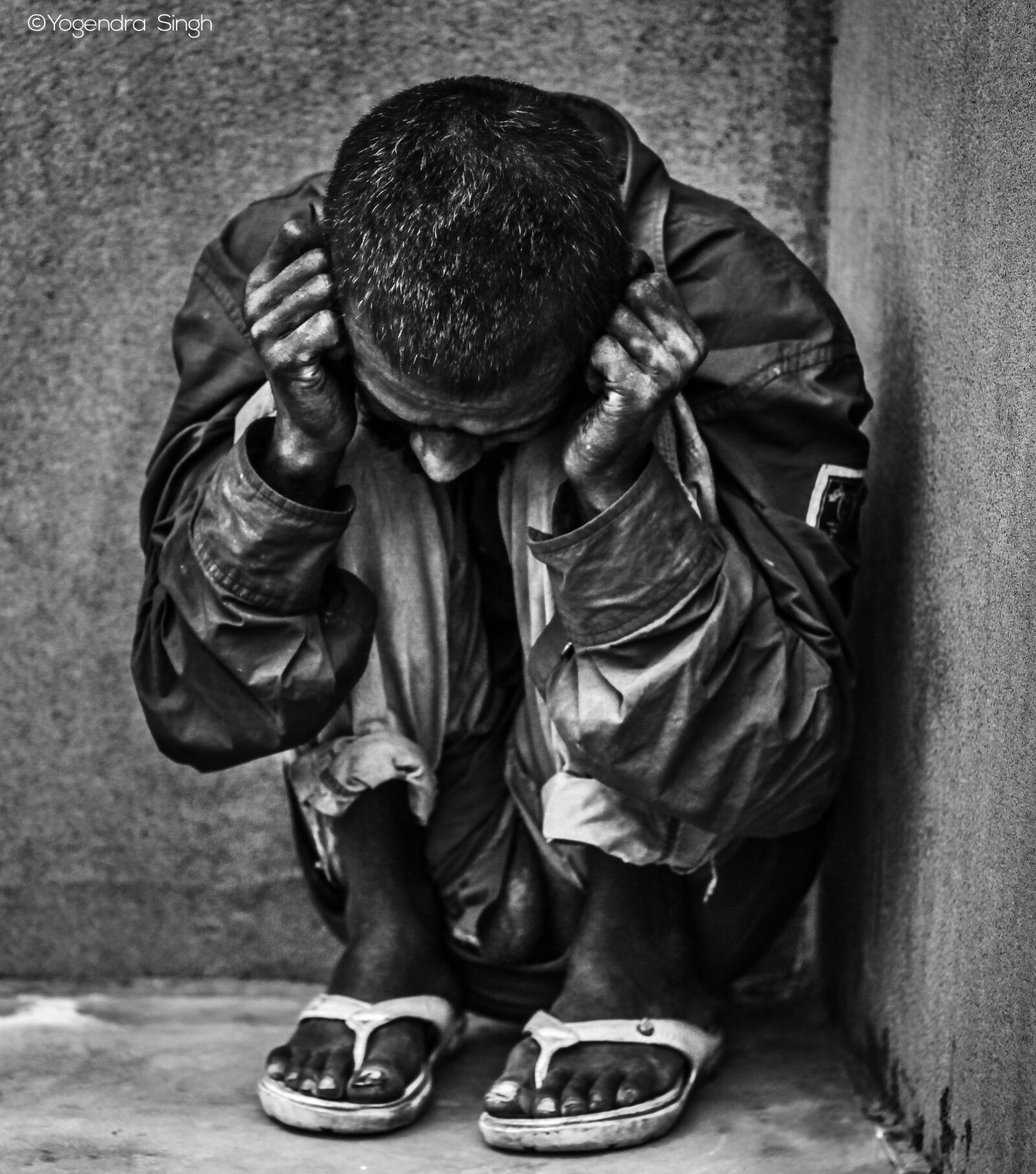 Canon EF 50mm F1.8 II sample photo. Poor, man, homeless photography