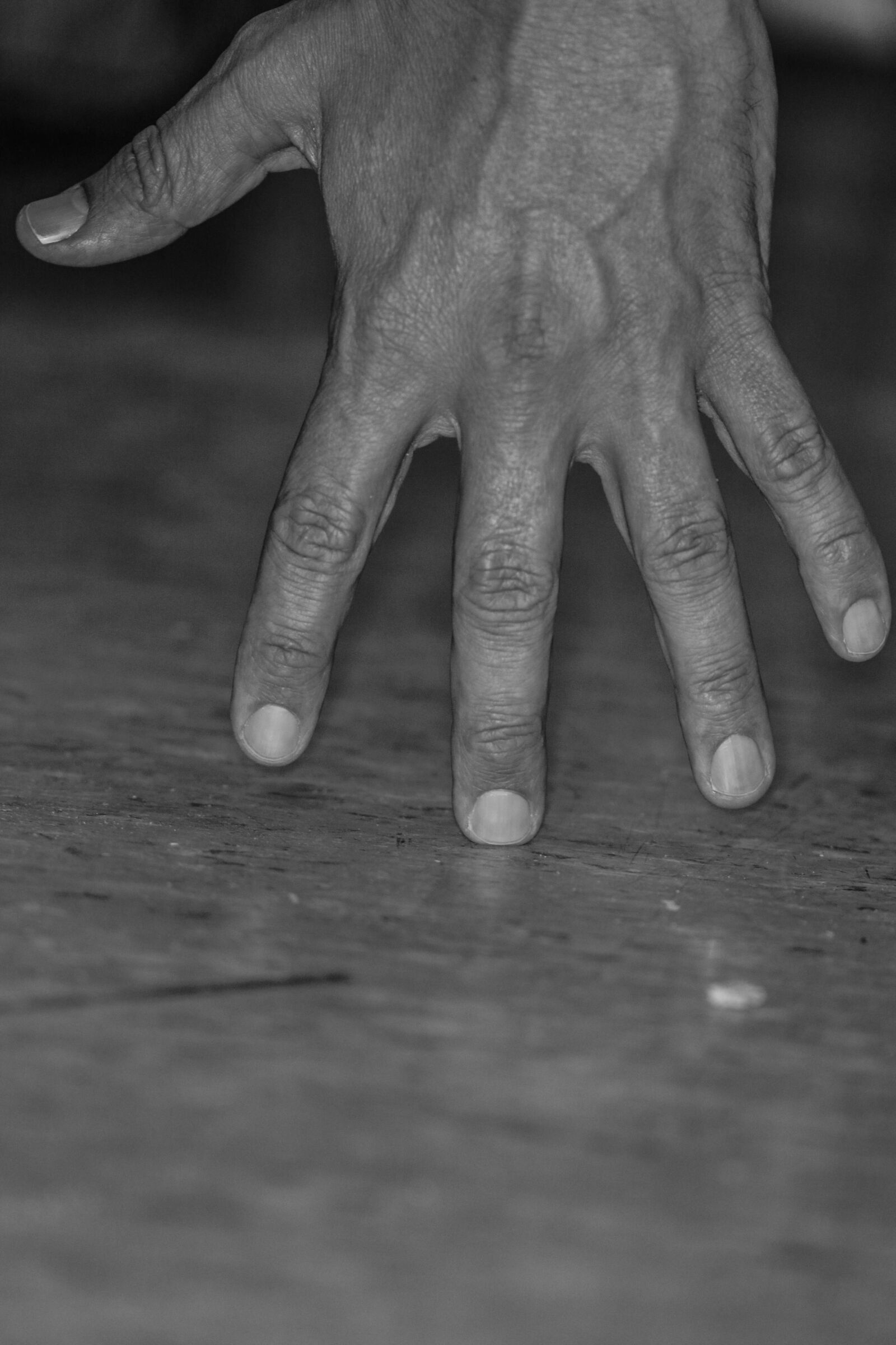 Canon EOS 7D Mark II sample photo. Hand, black and white photography